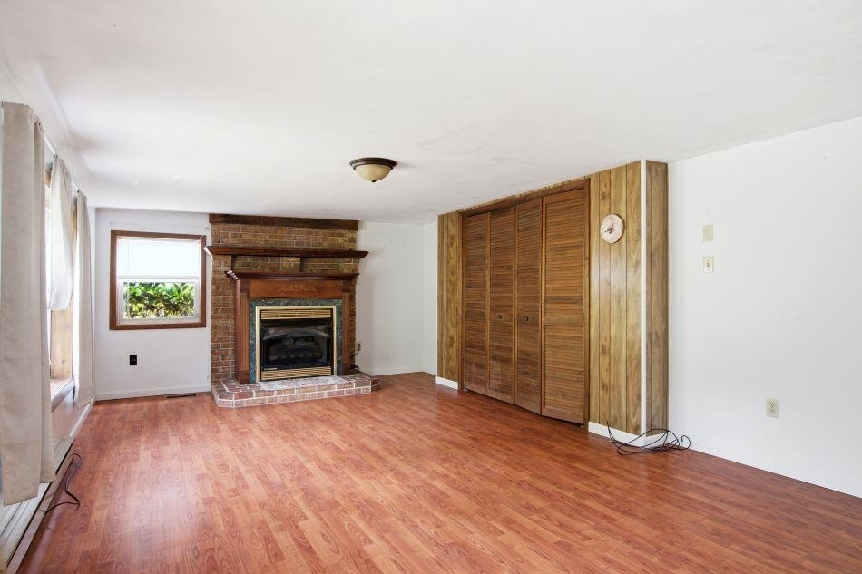 1738 Old Wolf Creek Road, Narrows, VA 24124
