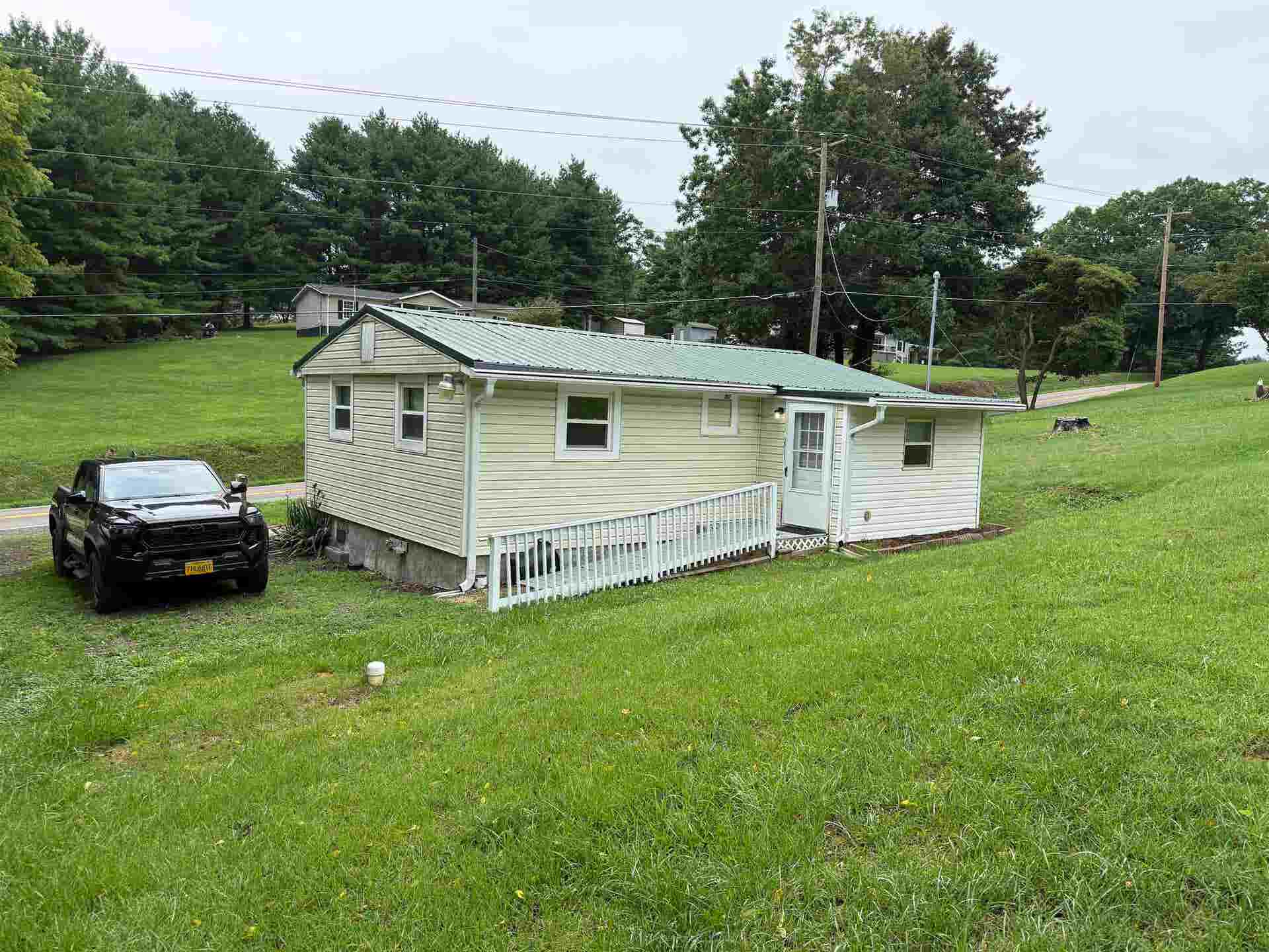 373 Lead Mine Road, Austinville, VA 24312