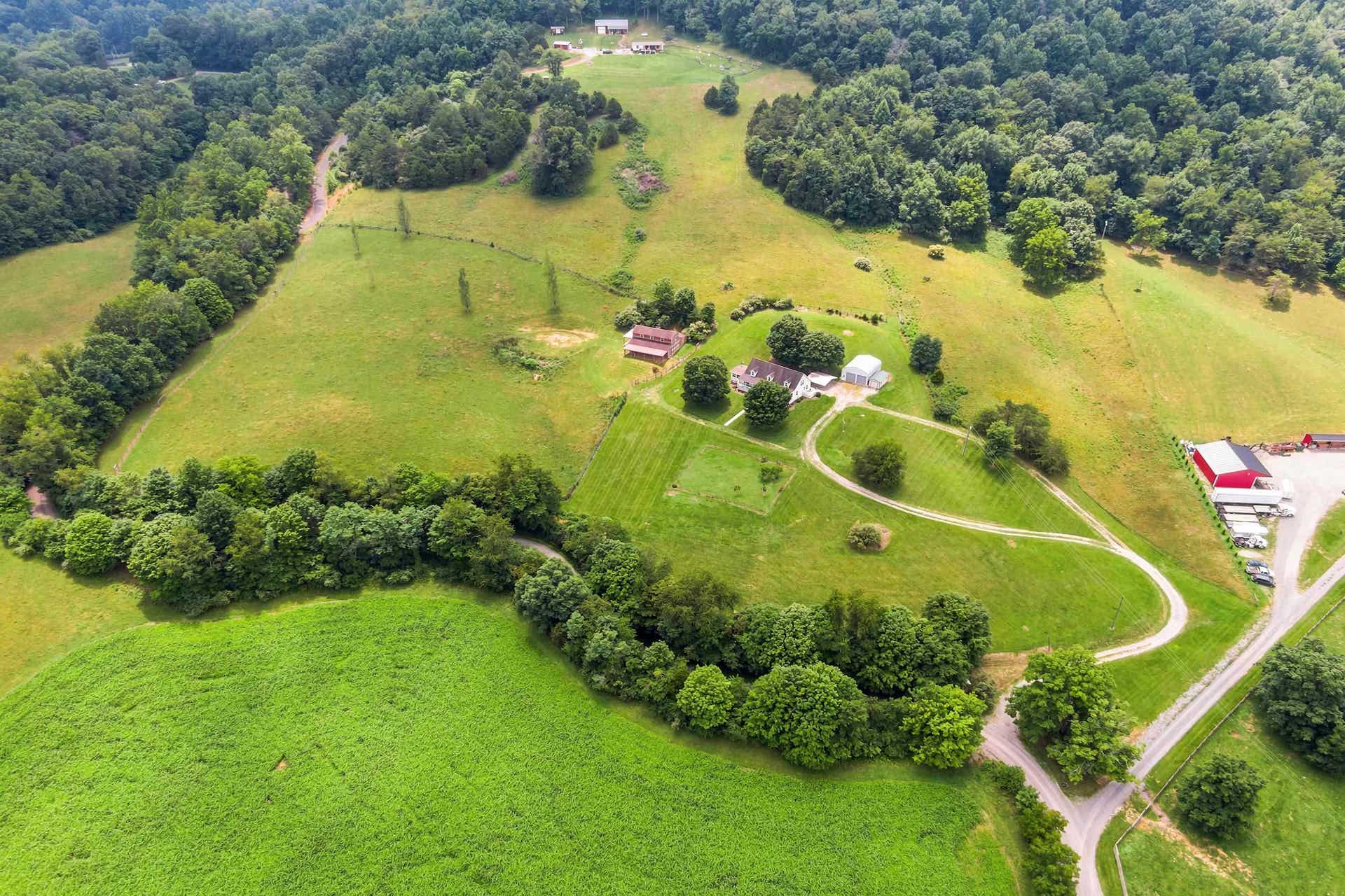 1862 Spring Valley Road, Pearisburg, VA 24134