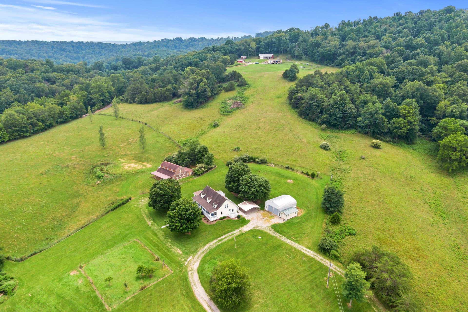 1862 Spring Valley Road, Pearisburg, VA 24134