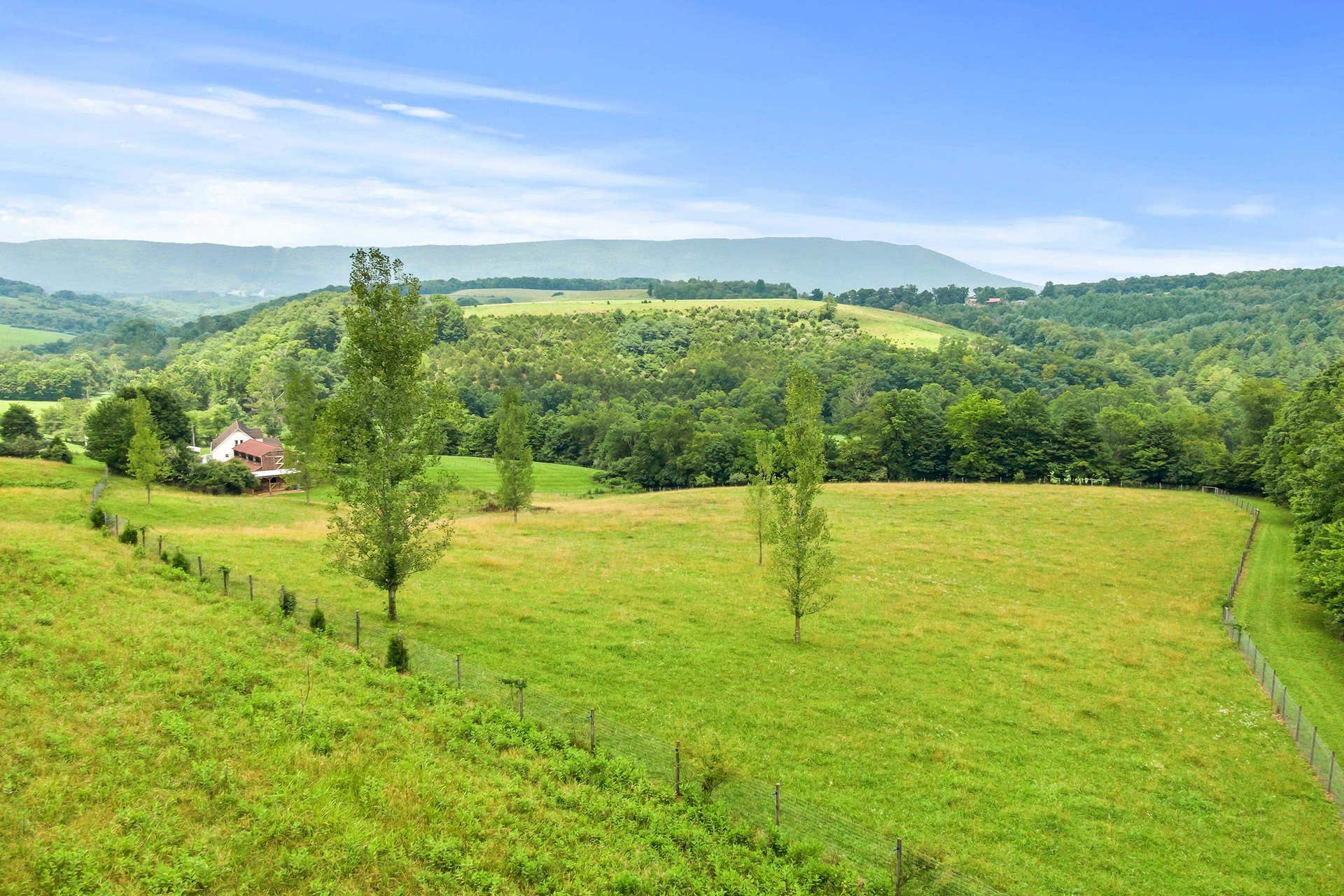 1862 Spring Valley Road, Pearisburg, VA 24134