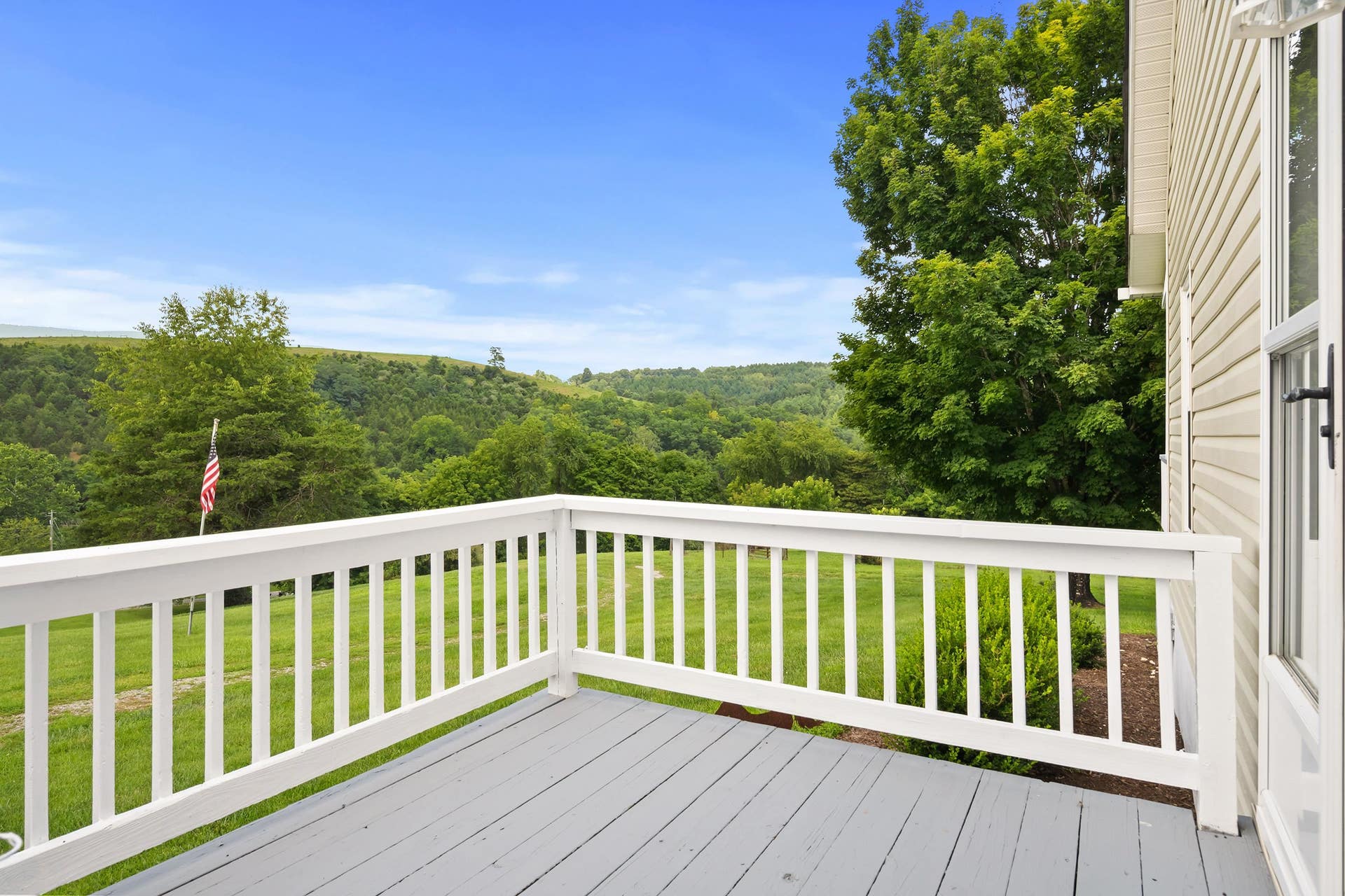 1862 Spring Valley Road, Pearisburg, VA 24134