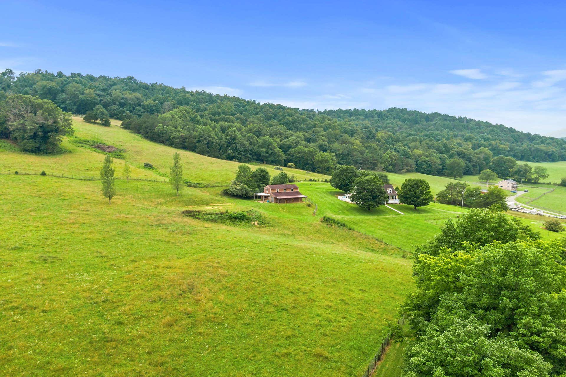 1862 Spring Valley Road, Pearisburg, VA 24134