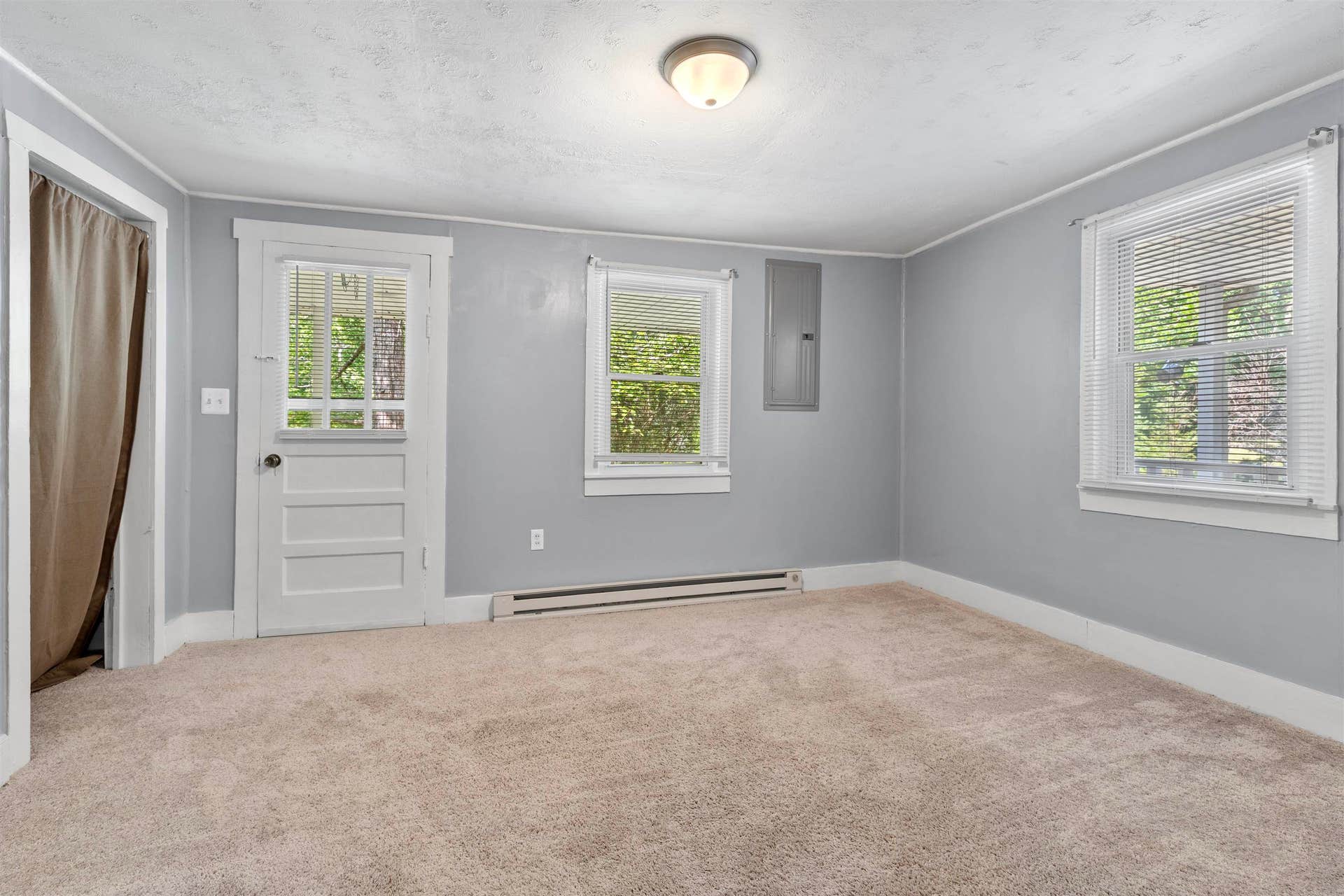 3040 LICK RUN Road, Blacksburg, VA 24060
