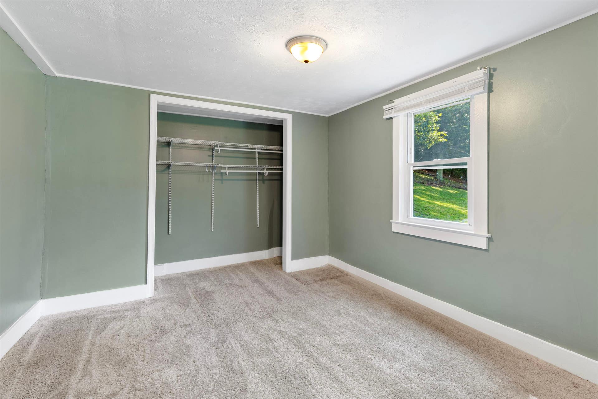 3040 LICK RUN Road, Blacksburg, VA 24060