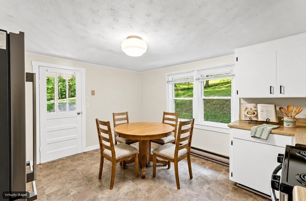 3040 LICK RUN Road, Blacksburg, VA 24060