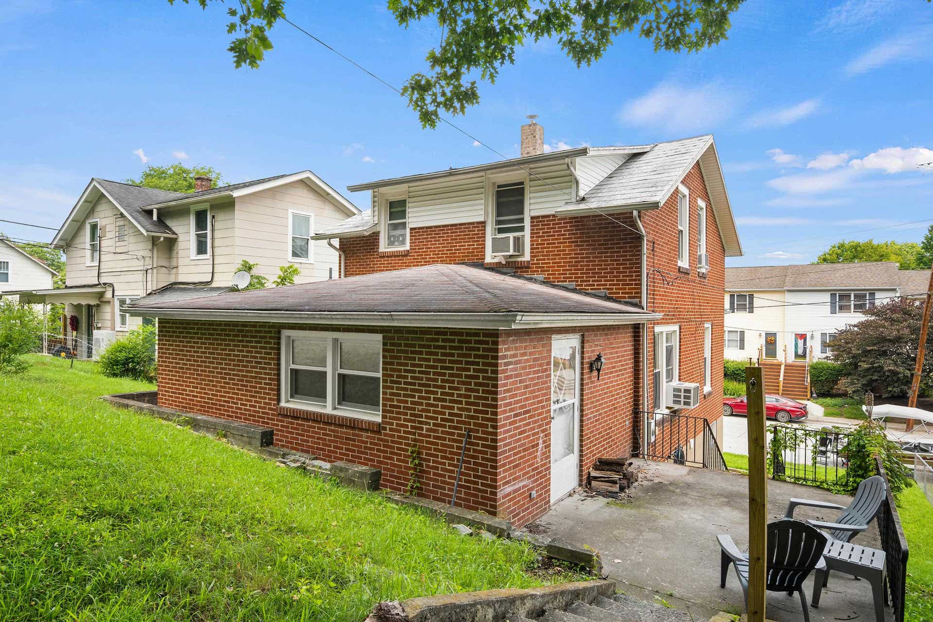 1717 Downey Street, Radford, VA 24141