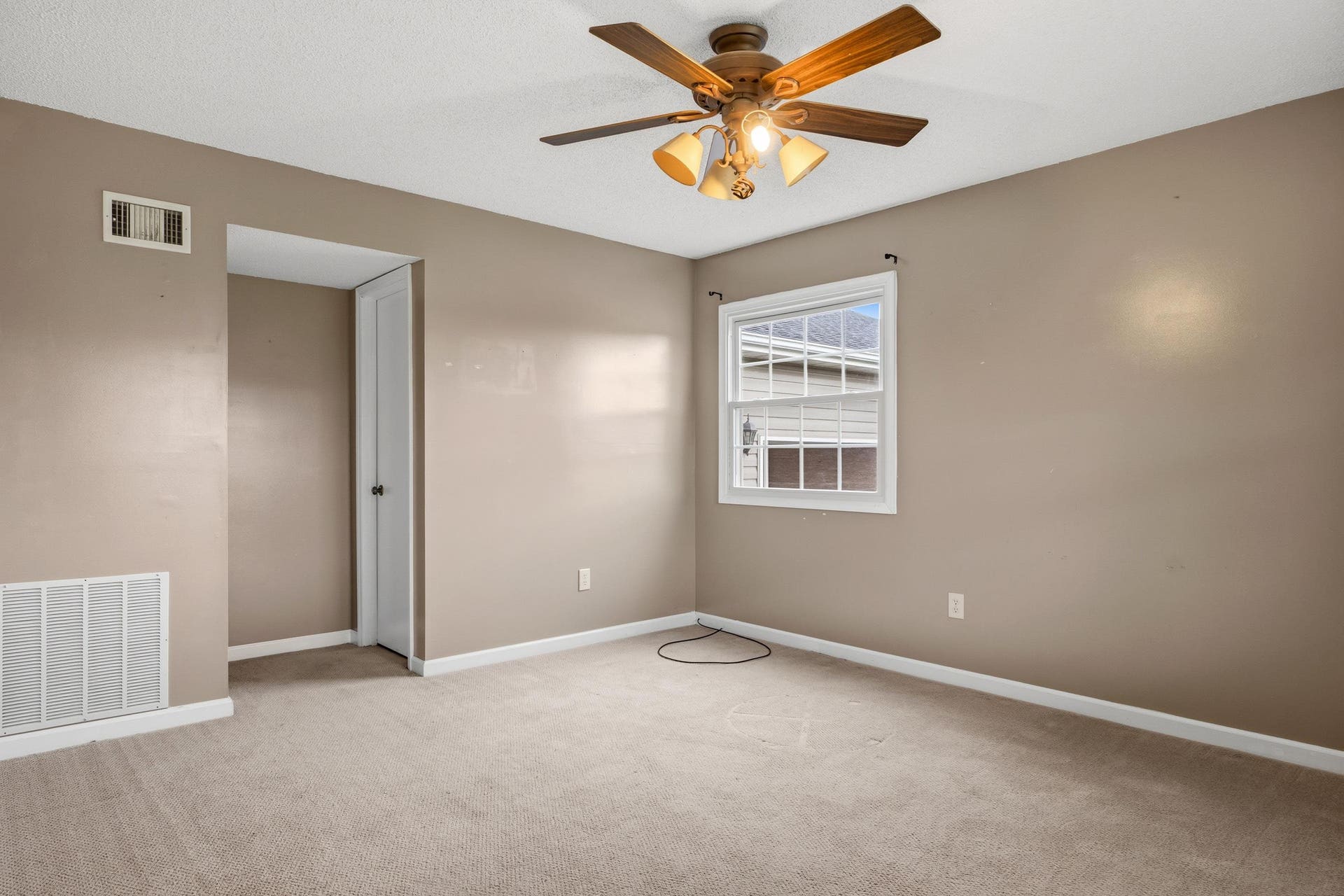 1435 WEST VIEW Drive, Christiansburg, VA 24073