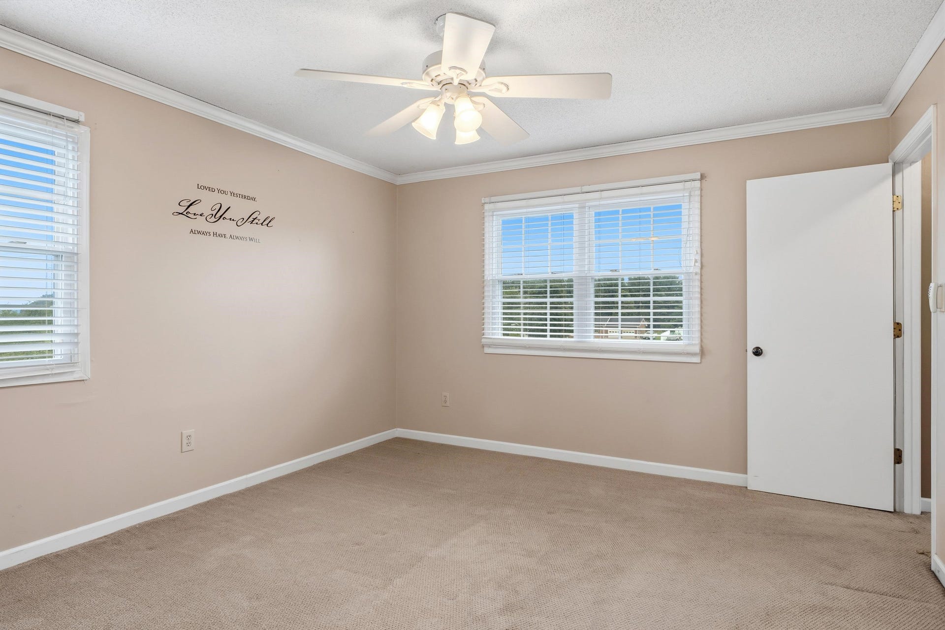 1435 WEST VIEW Drive, Christiansburg, VA 24073