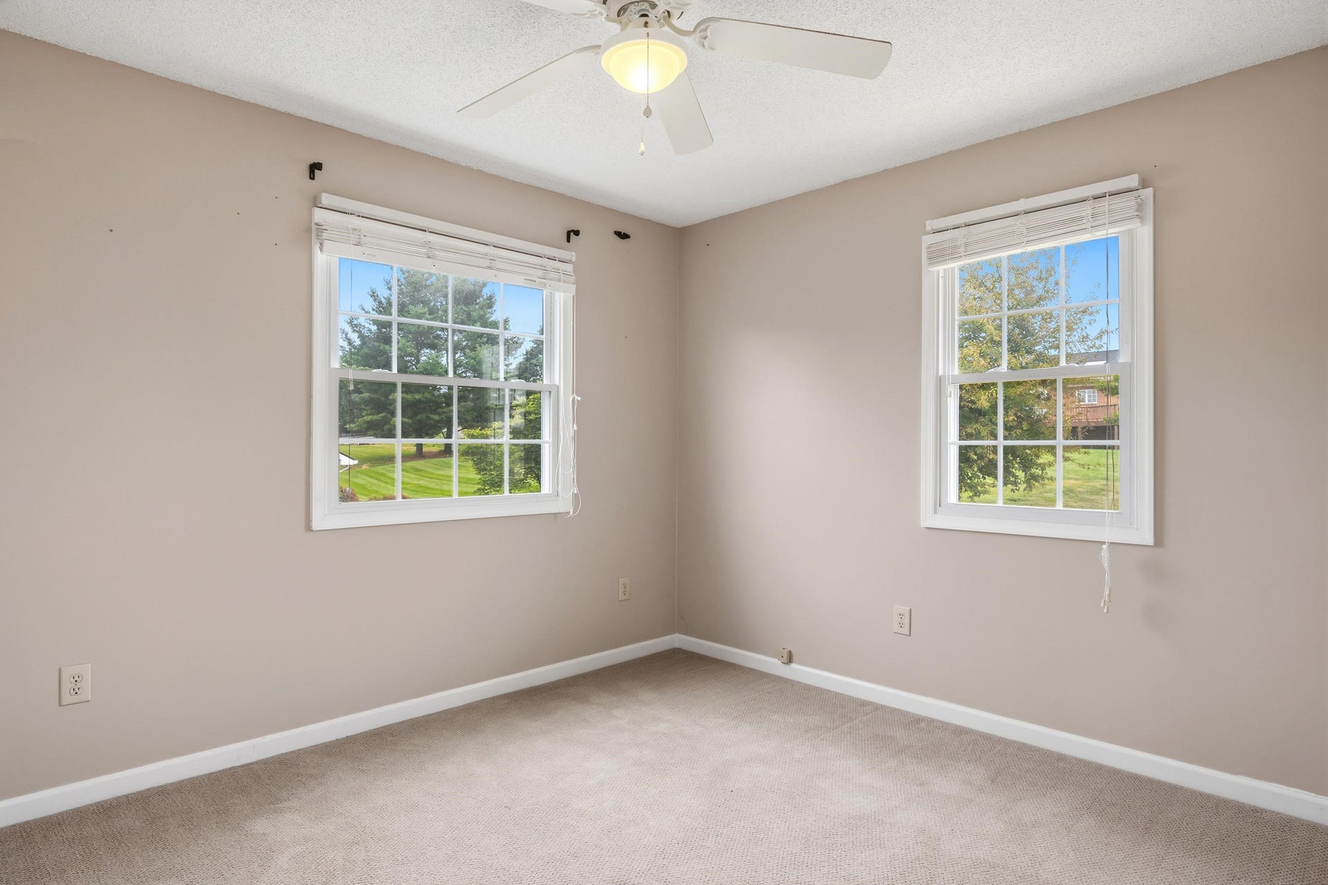 1435 WEST VIEW Drive, Christiansburg, VA 24073