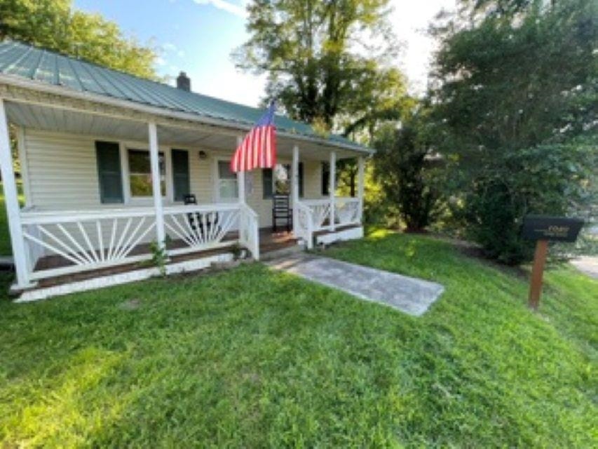 1040 Long Street, Christiansburg, VA 24073
