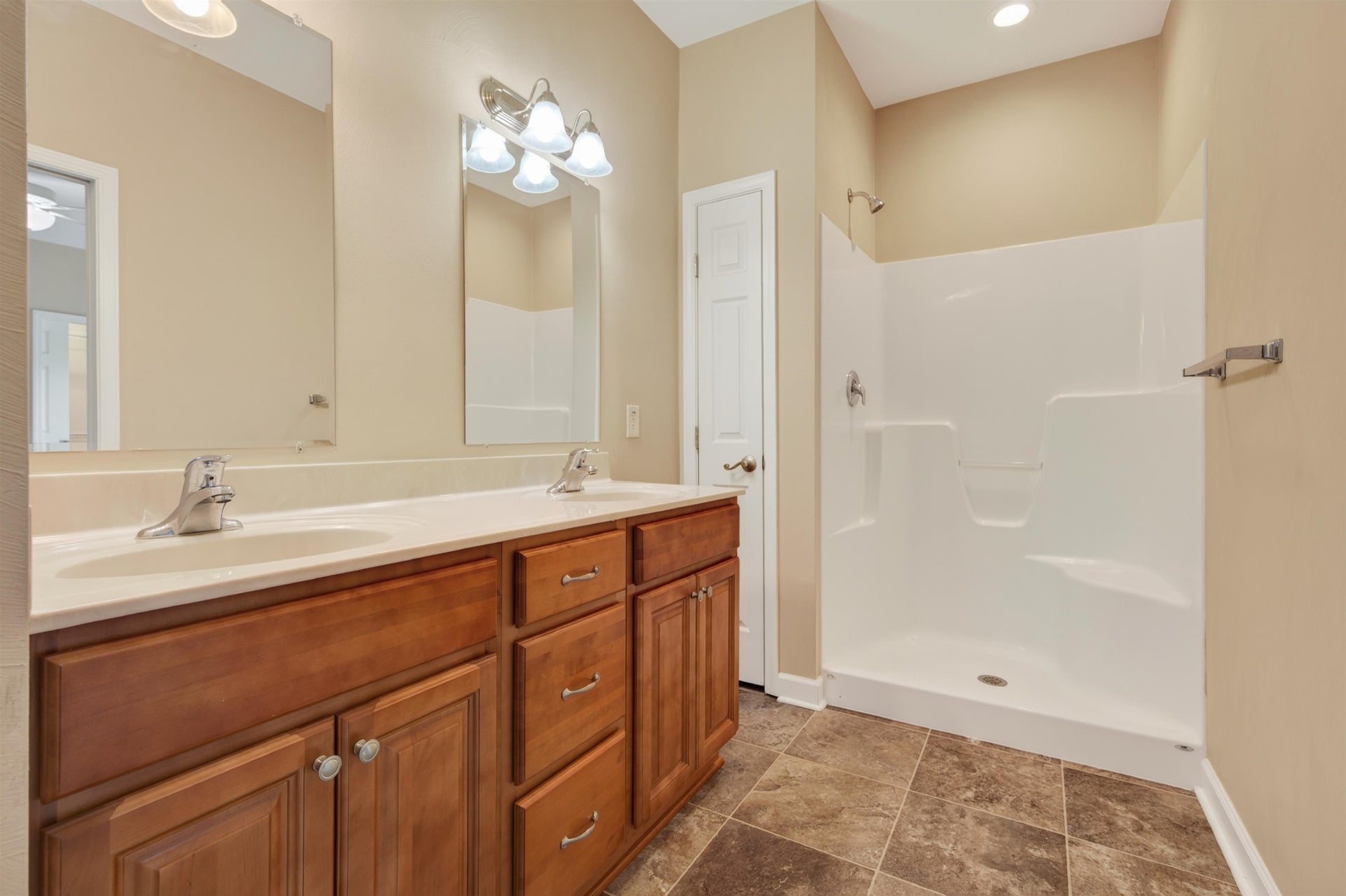 163 WALTERS Drive, Christiansburg, VA 24073