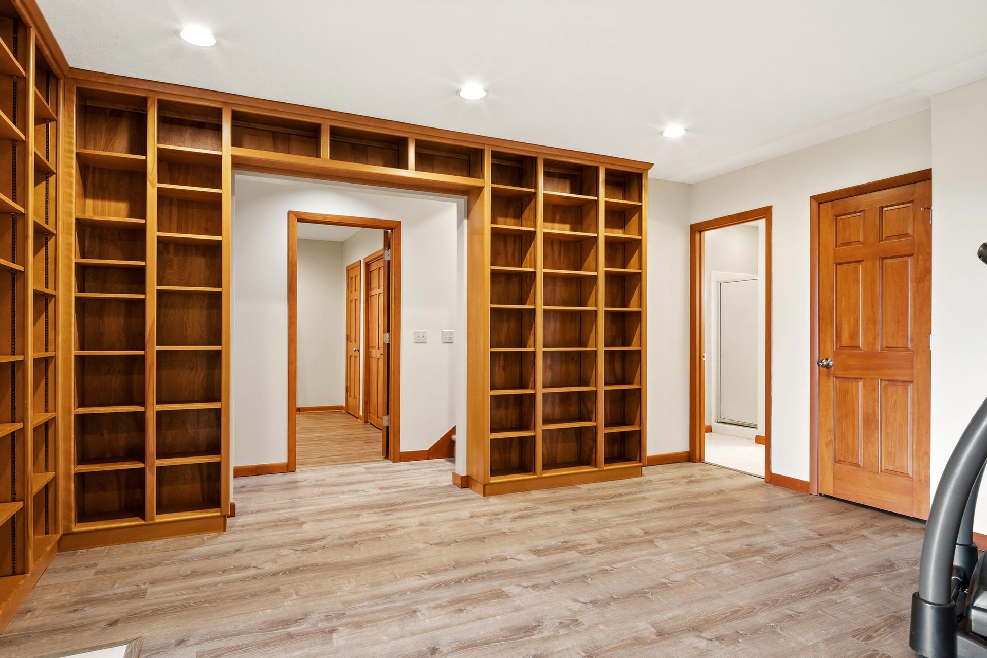 3545 DEER RUN Road, Blacksburg, VA 24060