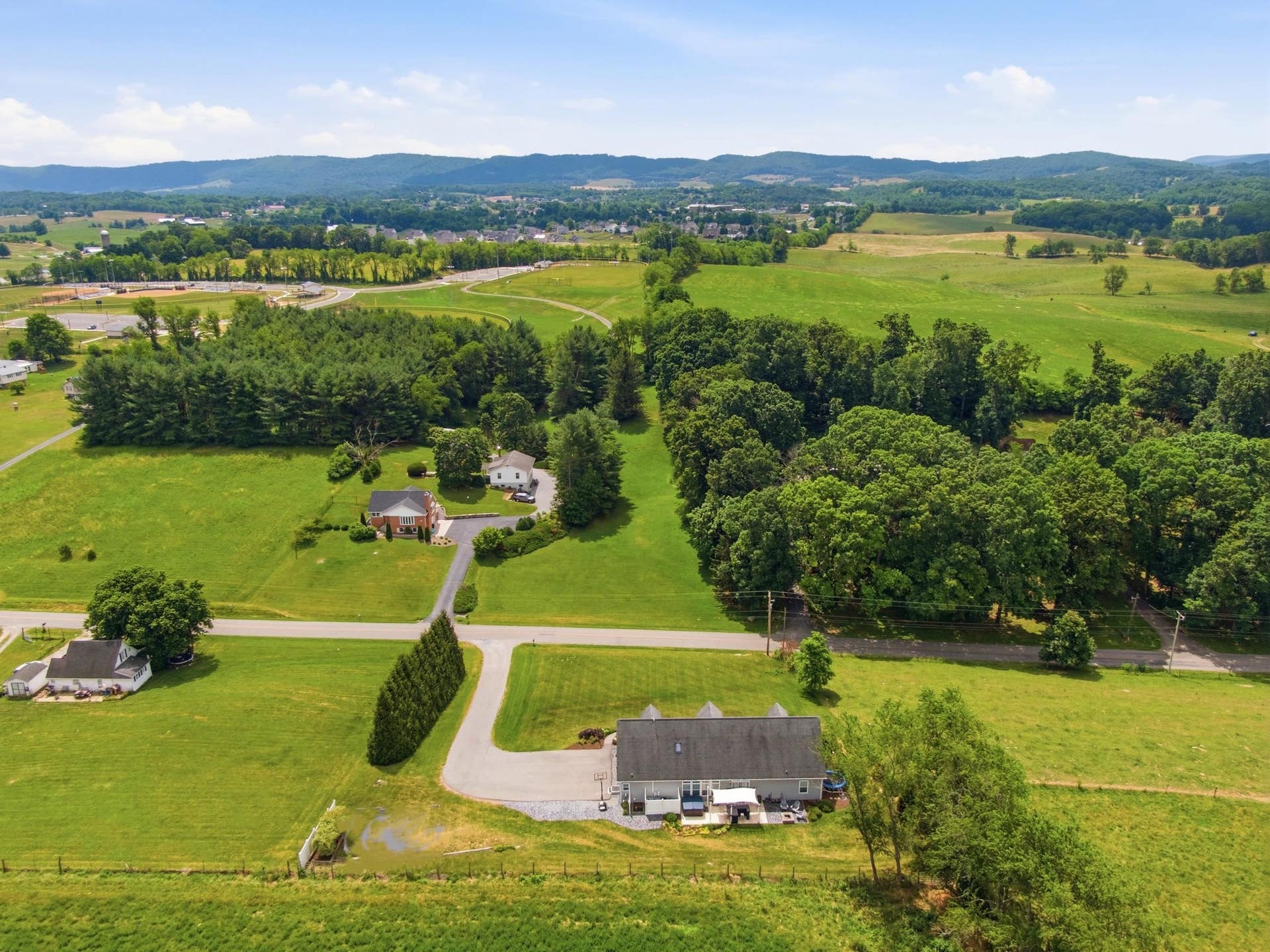 3535 DAIRY Road, Christiansburg, VA 24073