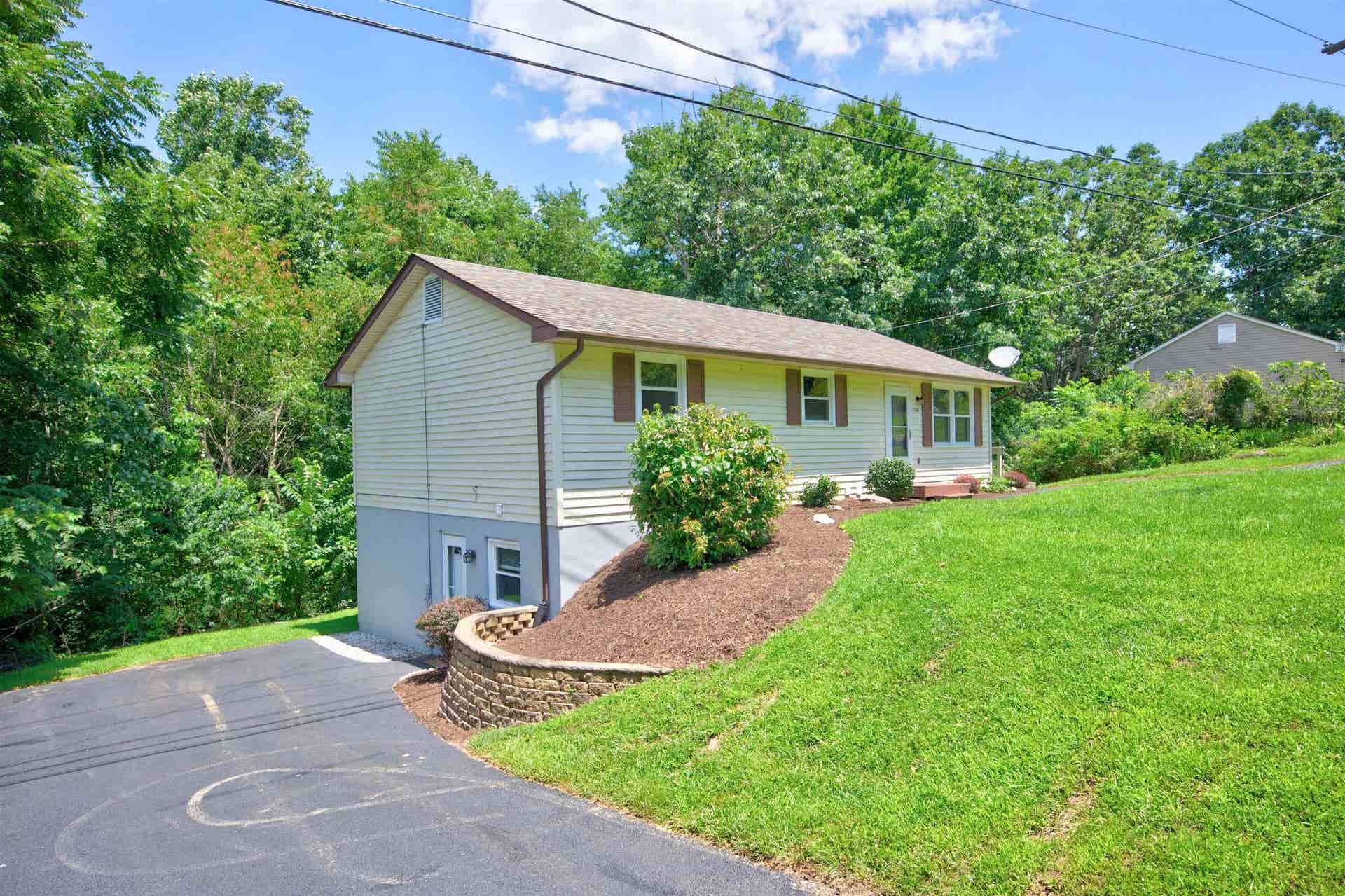 1548 Gallimore Street, Christiansburg, VA 24073