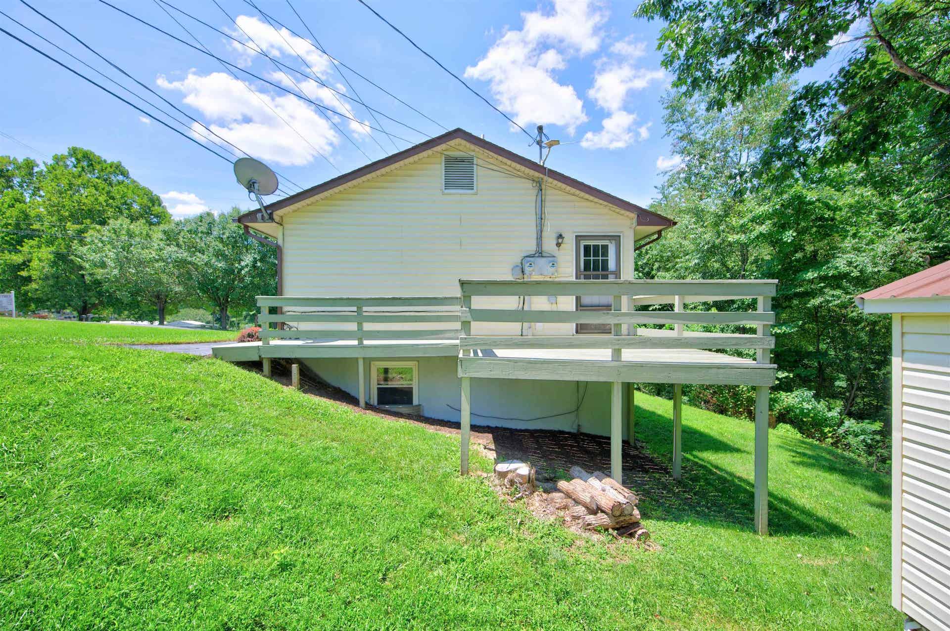 1548 Gallimore Street, Christiansburg, VA 24073