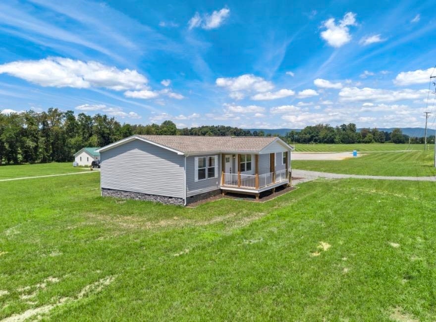 5103 Loving Field Road, Pulaski, VA 24301