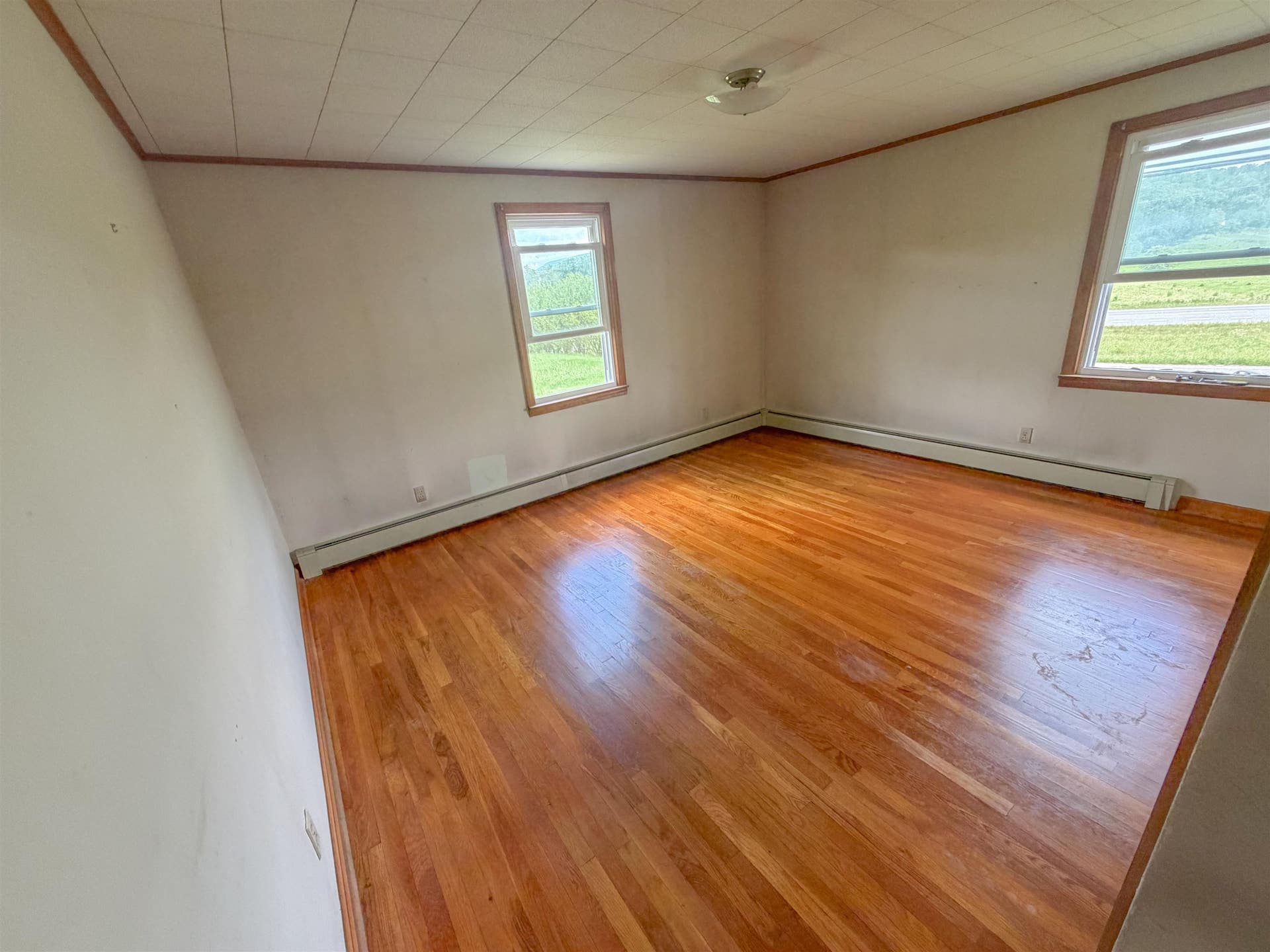 1066 PULASKI GILES Turnpike, Pearisburg, VA 24134