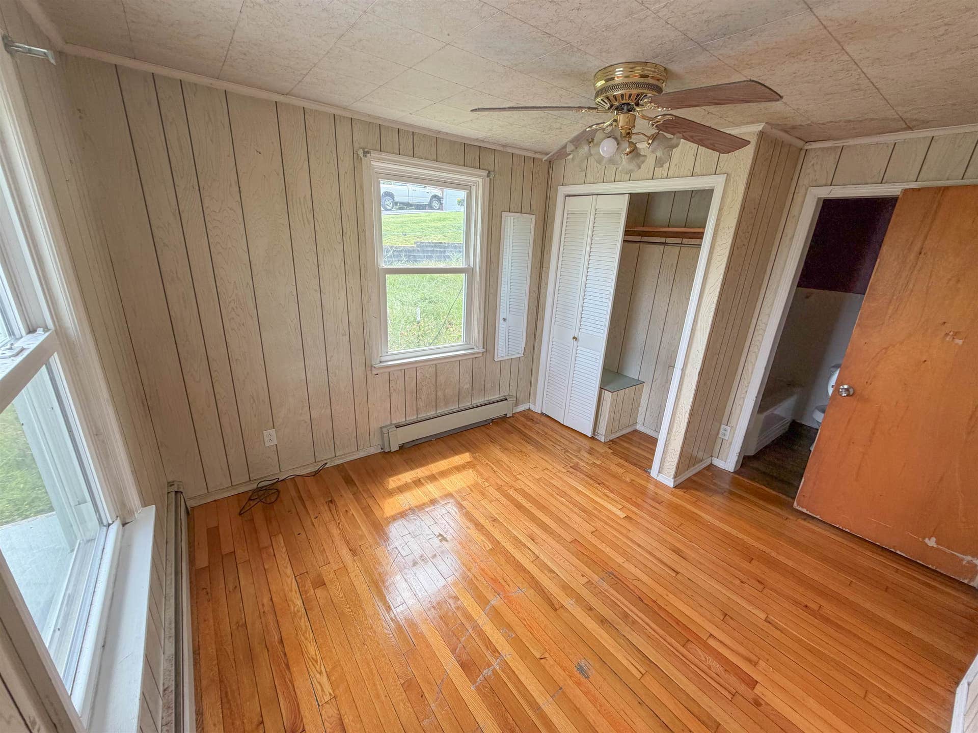 1066 PULASKI GILES Turnpike, Pearisburg, VA 24134
