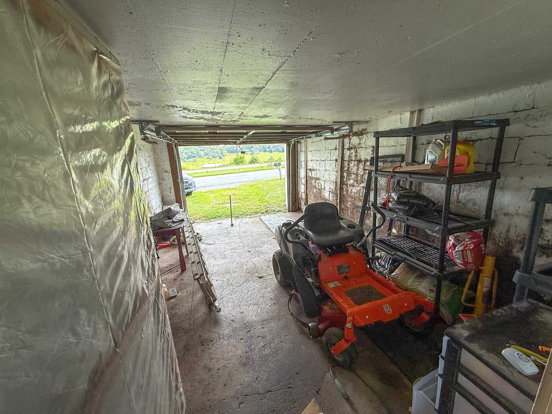 1066 PULASKI GILES Turnpike, Pearisburg, VA 24134
