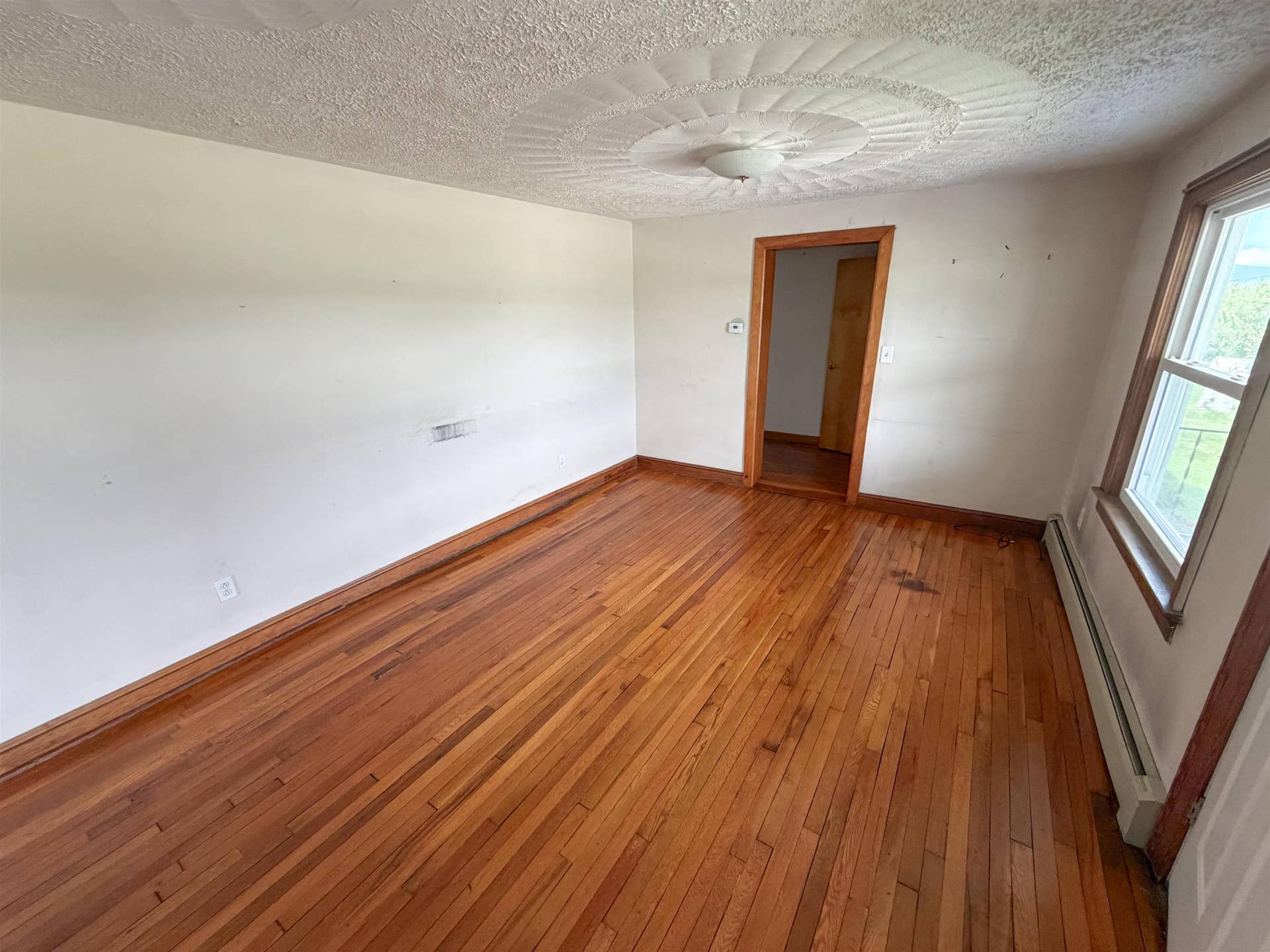 1066 PULASKI GILES Turnpike, Pearisburg, VA 24134