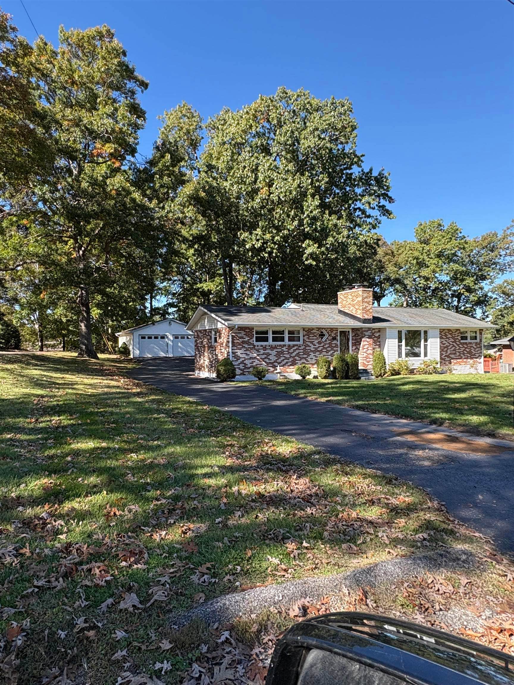 185 Overhill Road, Christiansburg, VA 24073