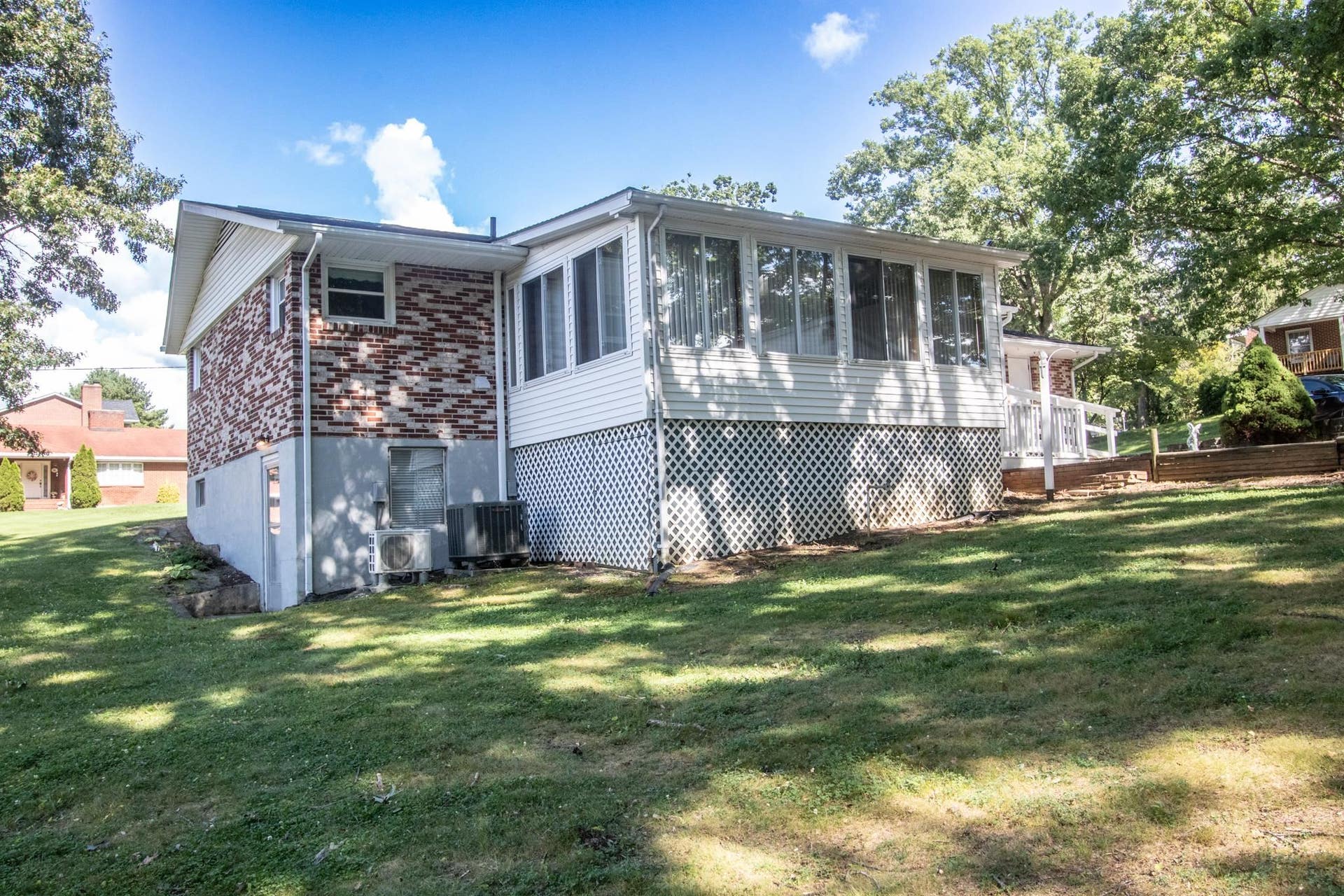 185 Overhill Road, Christiansburg, VA 24073