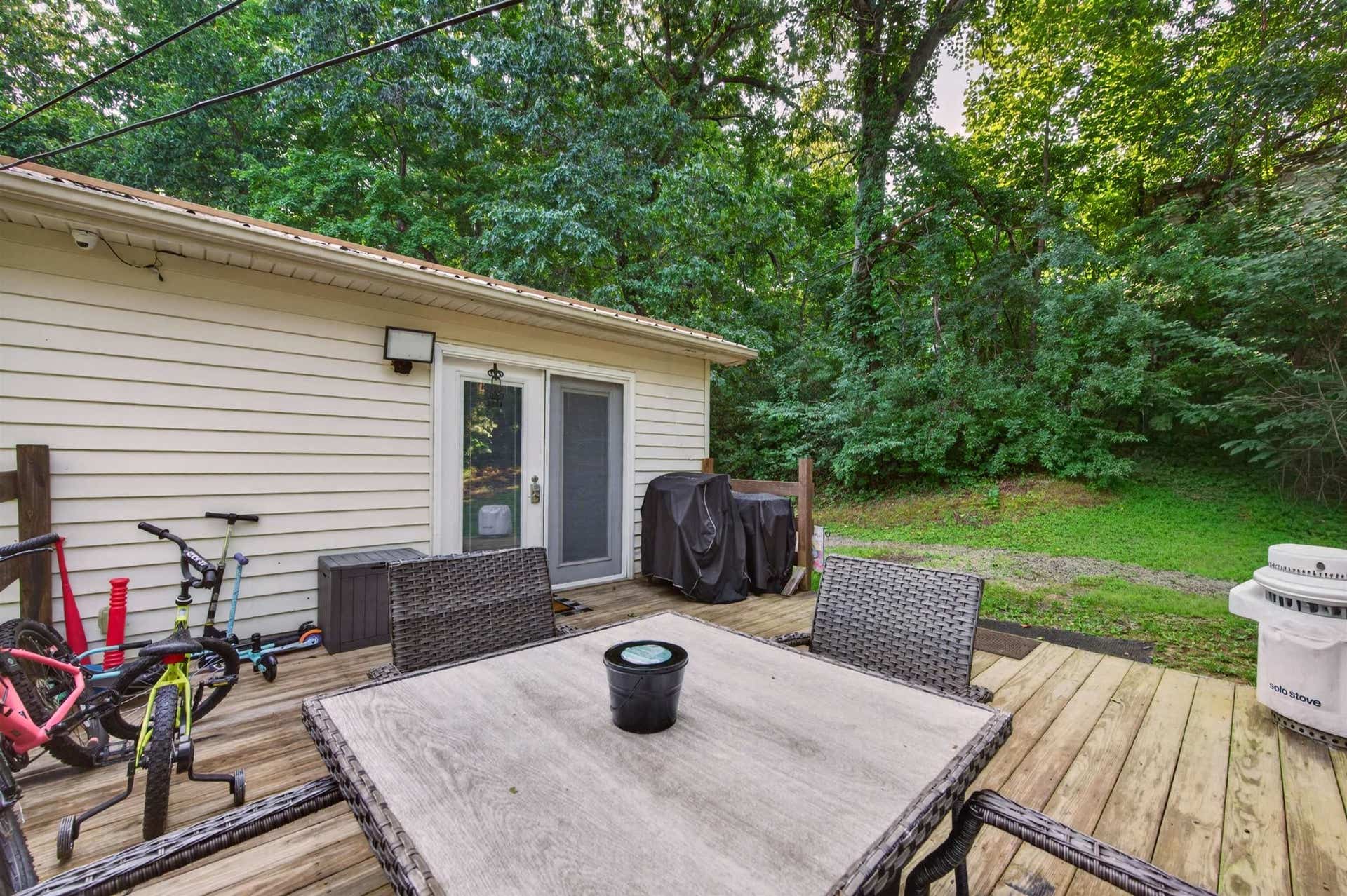 189 Pine Hollow Road, Christiansburg, VA 24073