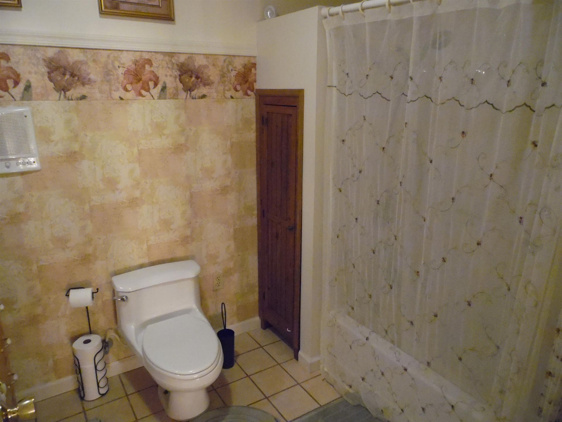 921 Clifford Street, Pearisburg, VA 24134