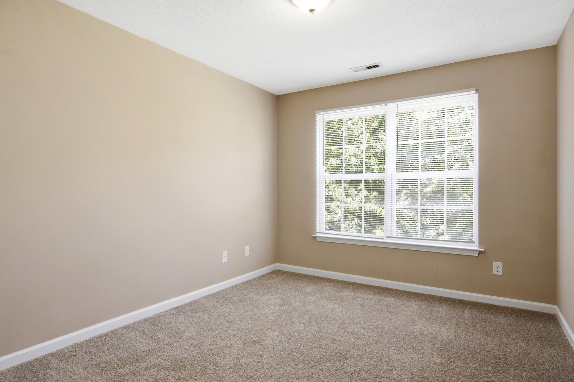 1721 Aden Lane, Blacksburg, VA 24060