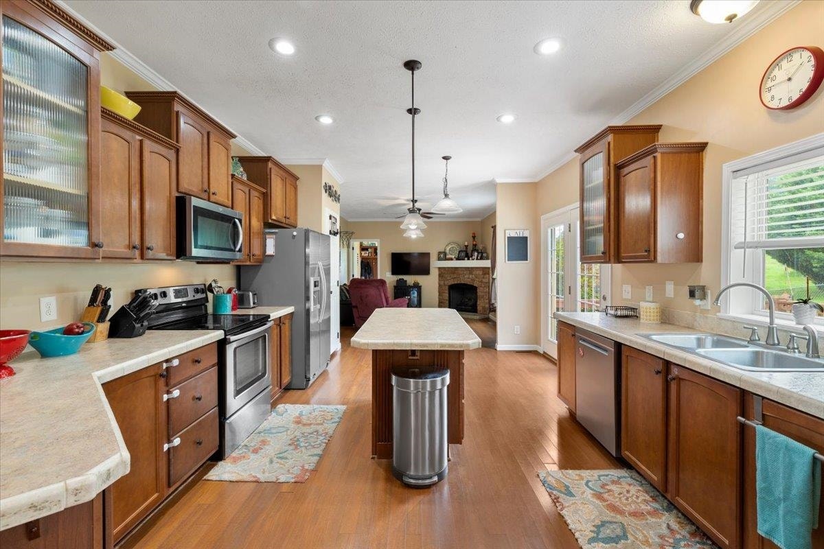 7825 Little River Dam Road, Radford, VA 24141