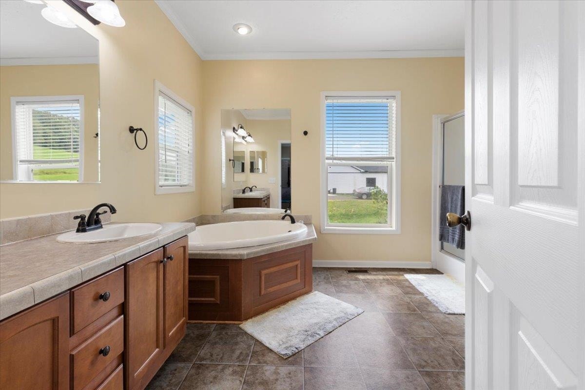 7825 Little River Dam Road, Radford, VA 24141