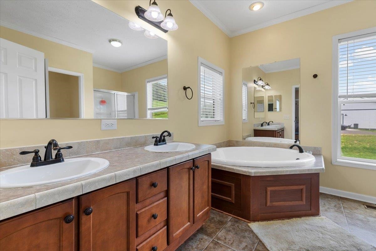 7825 Little River Dam Road, Radford, VA 24141