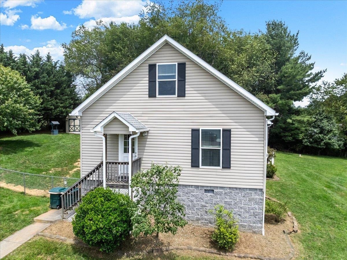 7825 Little River Dam Road, Radford, VA 24141