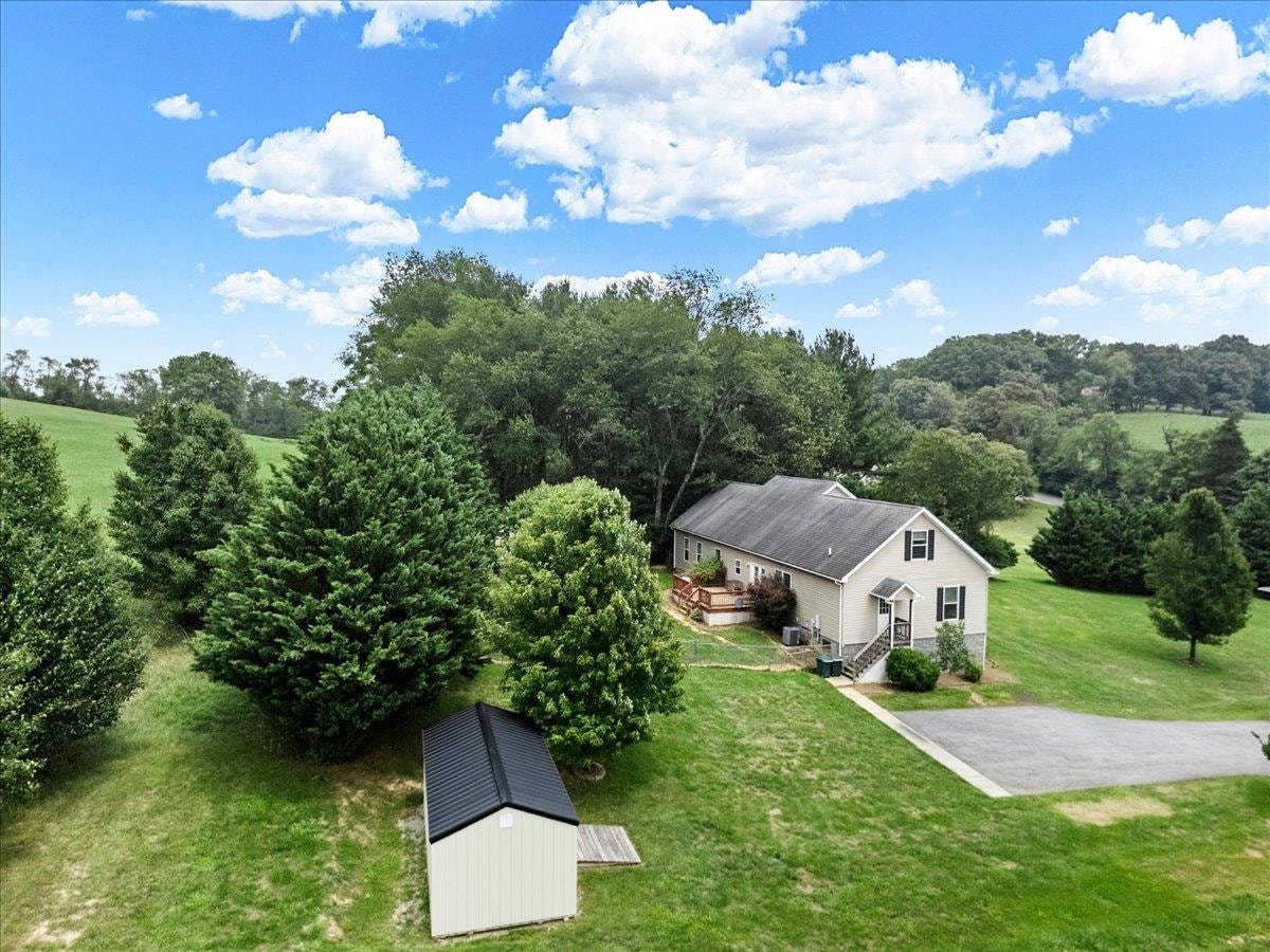 7825 Little River Dam Road, Radford, VA 24141