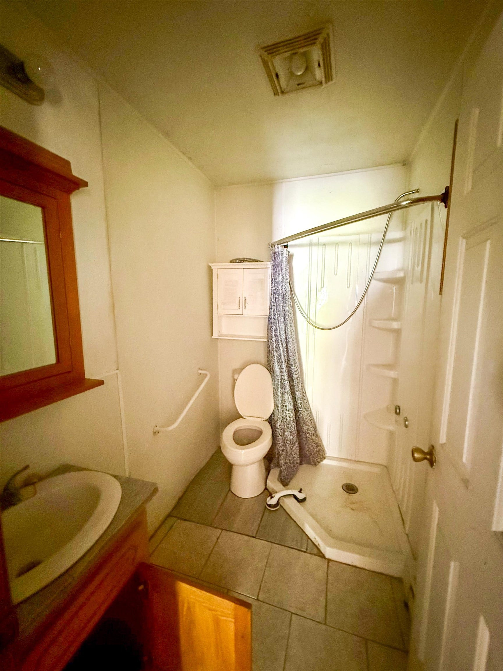 463 Poplar Street, Narrows, VA 24124