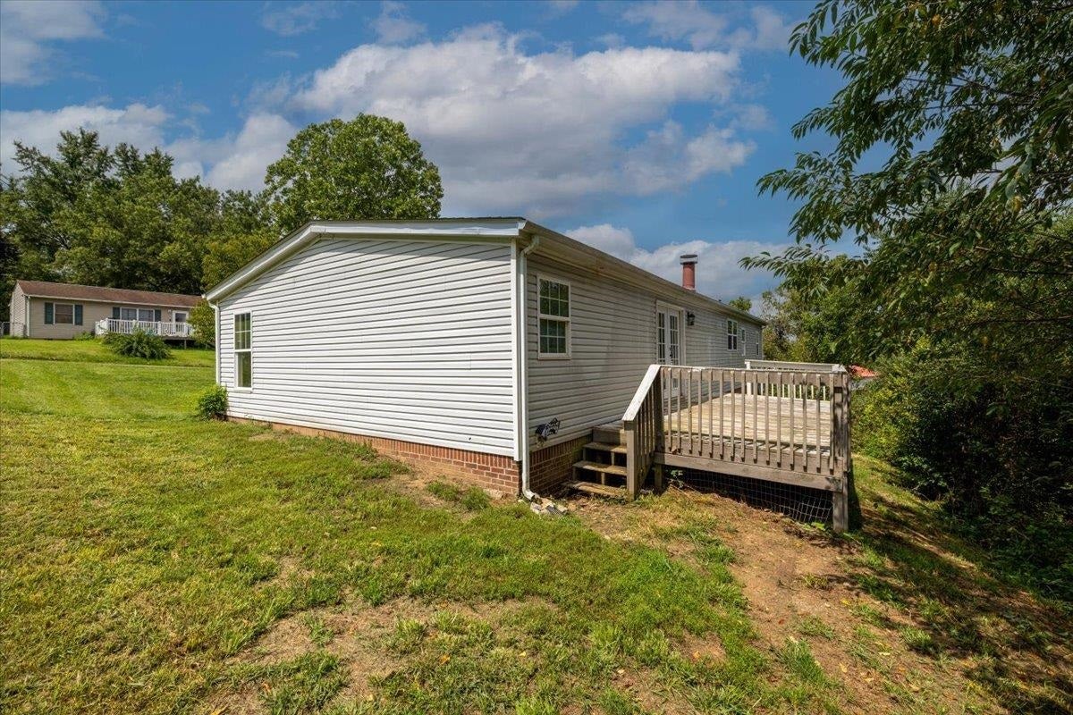 3300 Springview Drive, Christiansburg, VA 24073