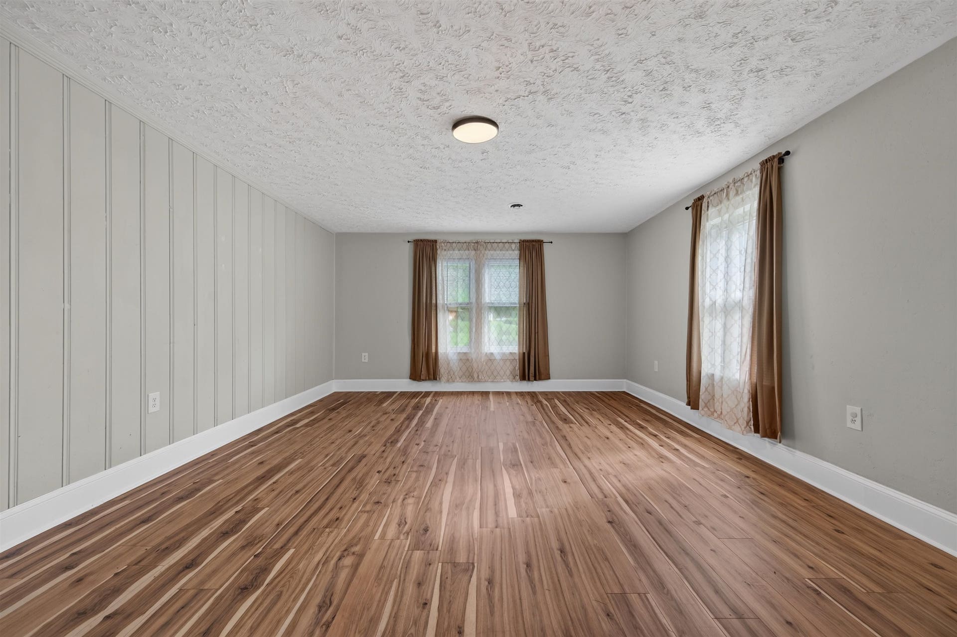 104 Park Drive, Narrows, VA 24124