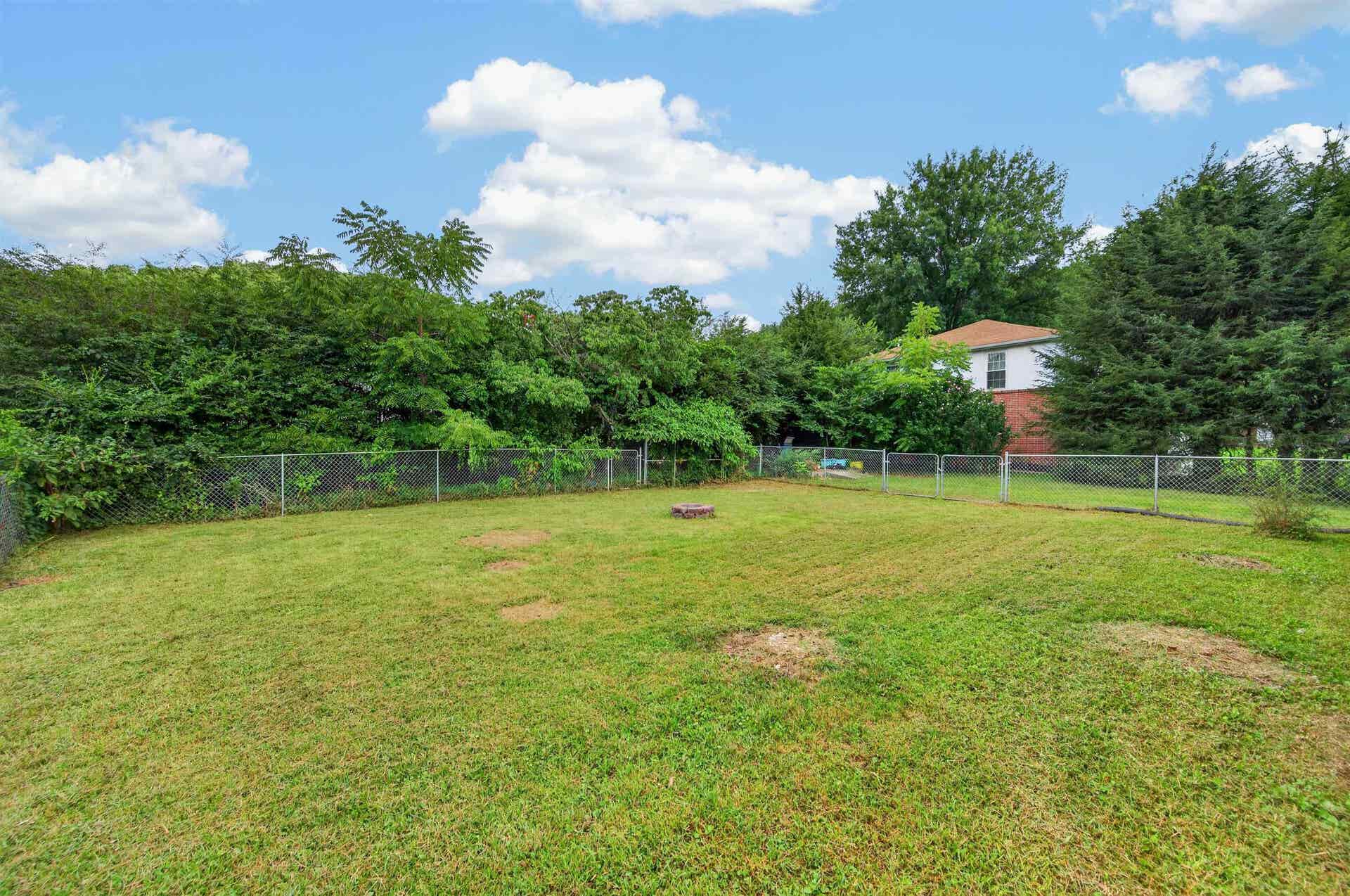 104 Park Drive, Narrows, VA 24124