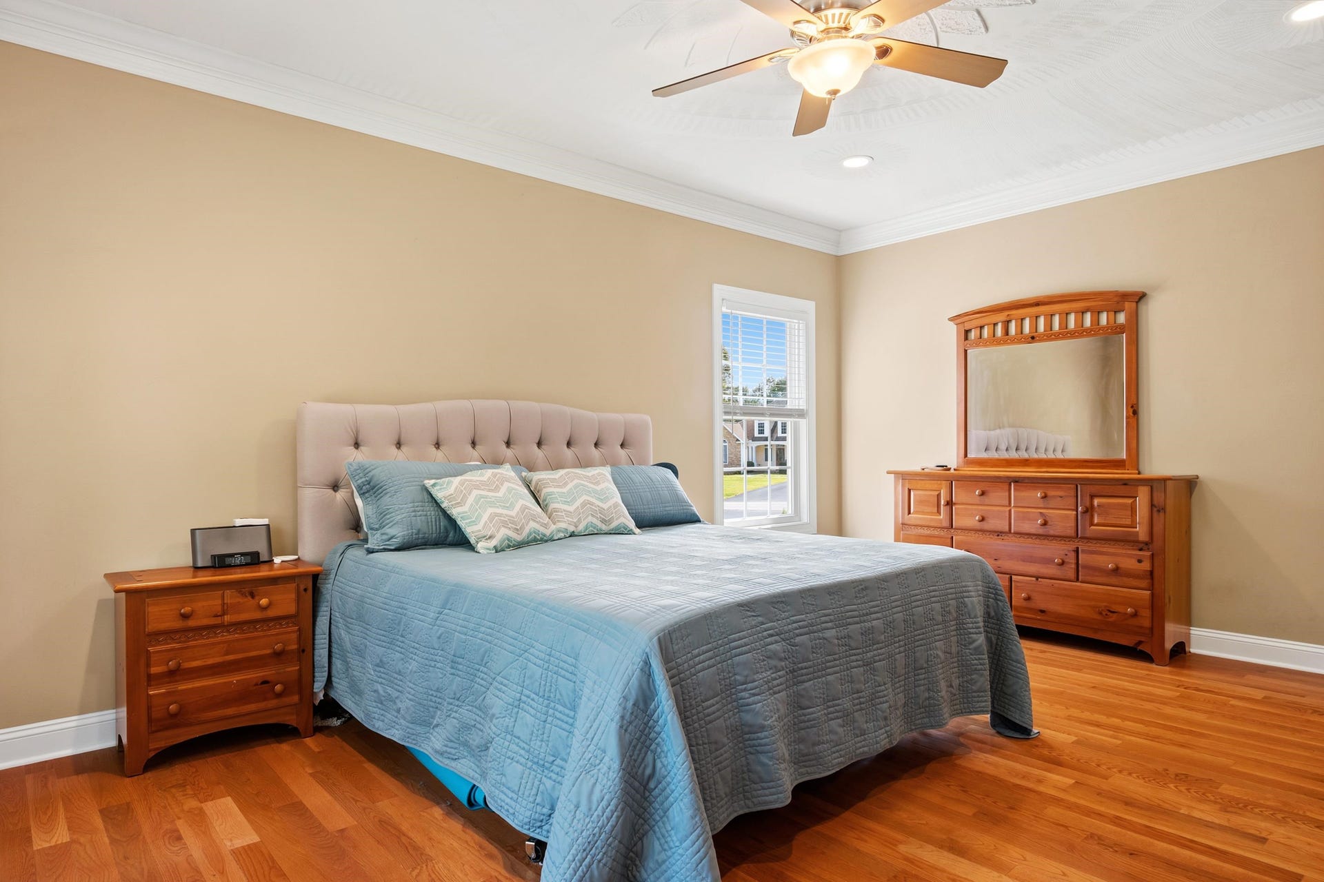 925 Brooklyn Avenue, Christiansburg, VA 24073