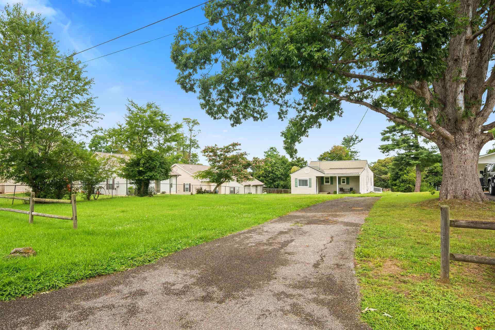 813 Thirteenth Street, Radford, VA 24141