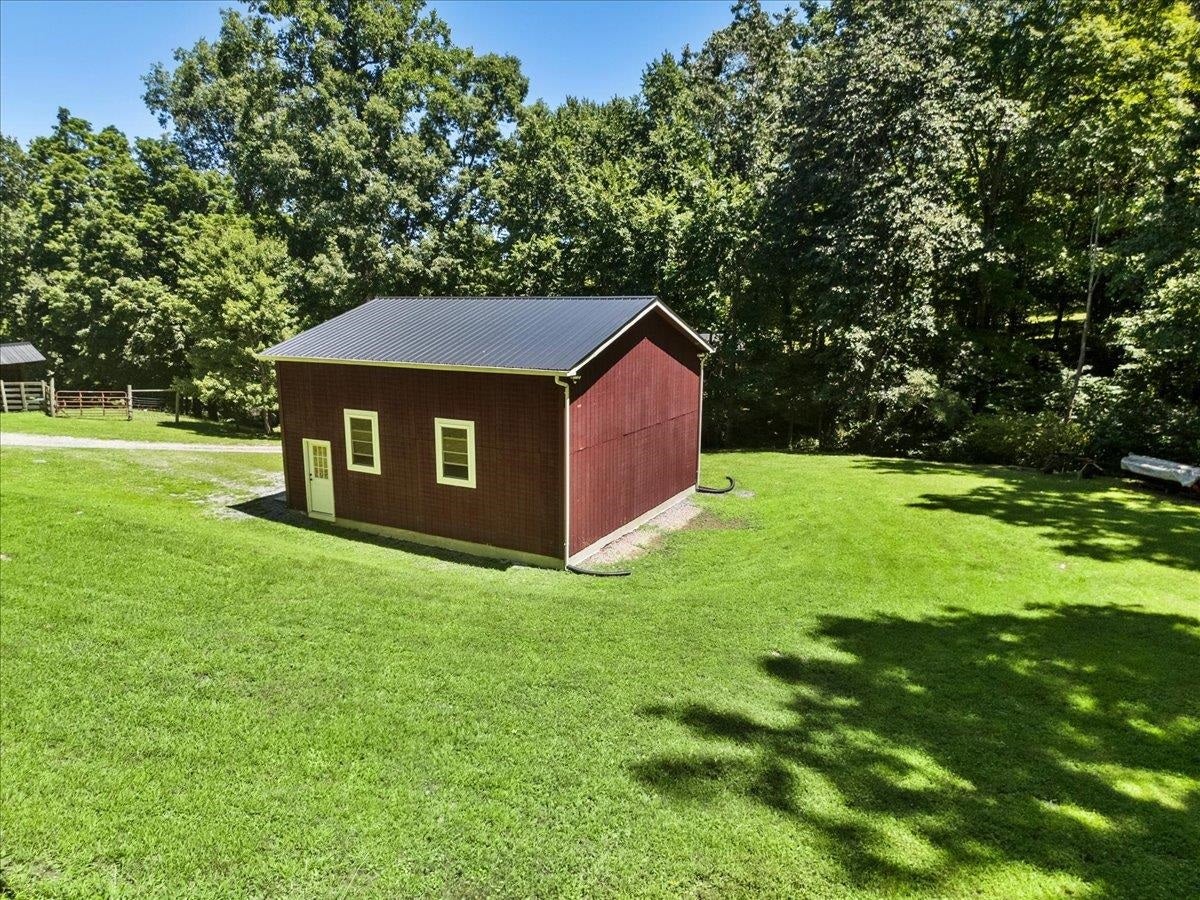 398 Penvir Road, Narrows, VA 24124