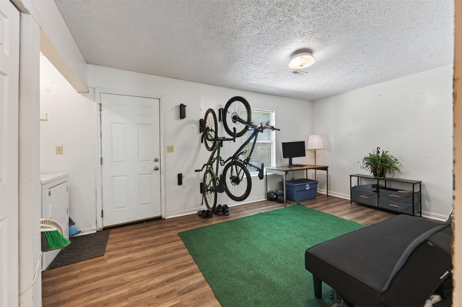 155 CLOVER VALLEY Circle, Blacksburg, VA 24060