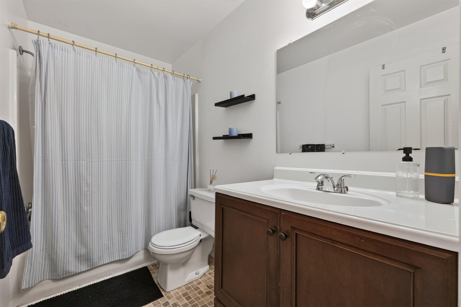 155 CLOVER VALLEY Circle, Blacksburg, VA 24060