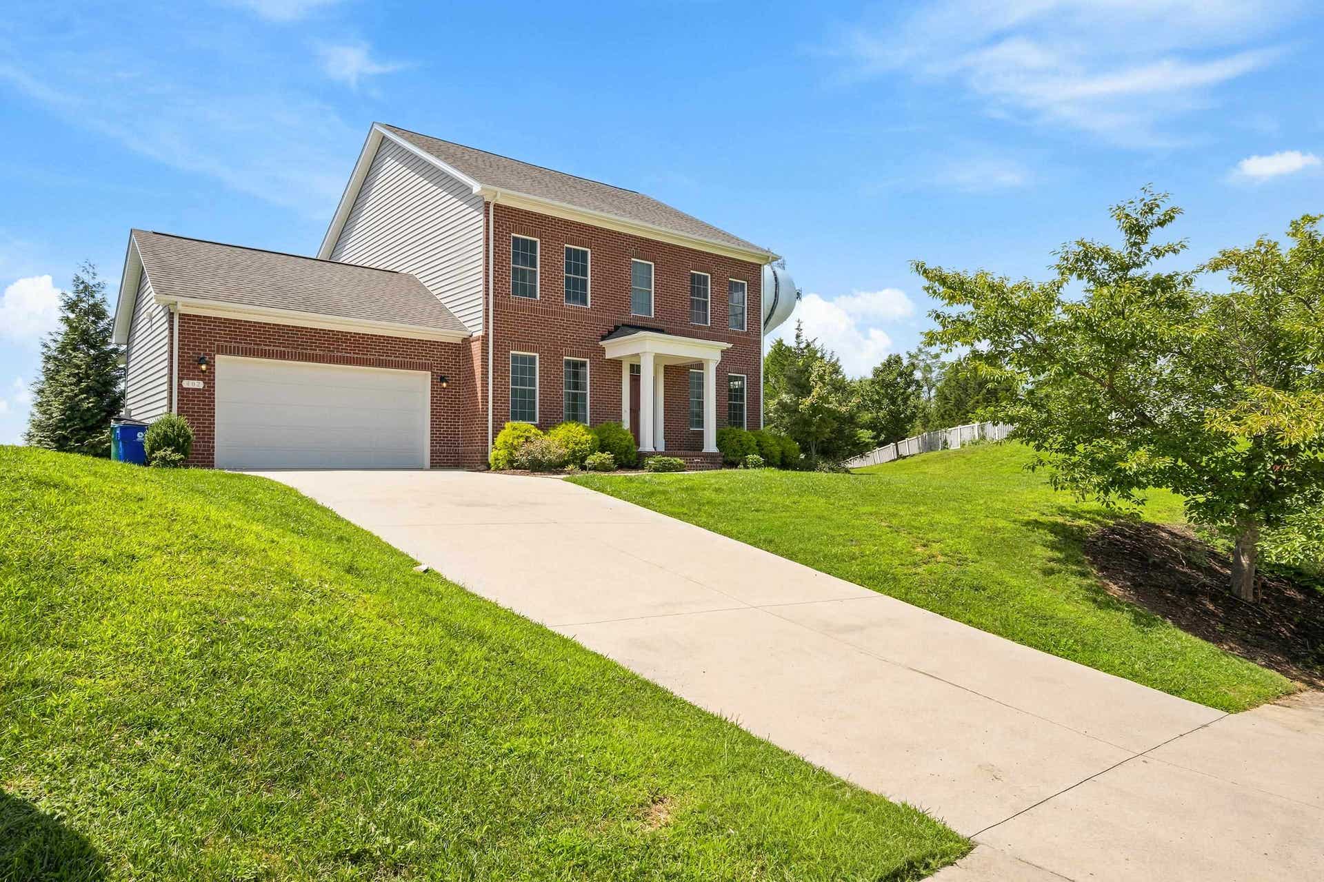 402 Sterling Heights Lane, Blacksburg, VA 24060