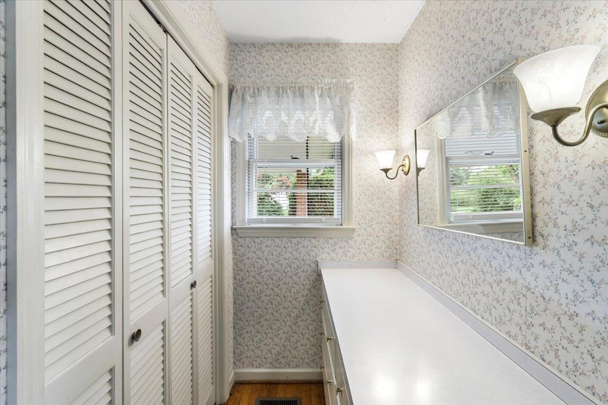 108 WILLIAMS Avenue, Radford, VA 24141