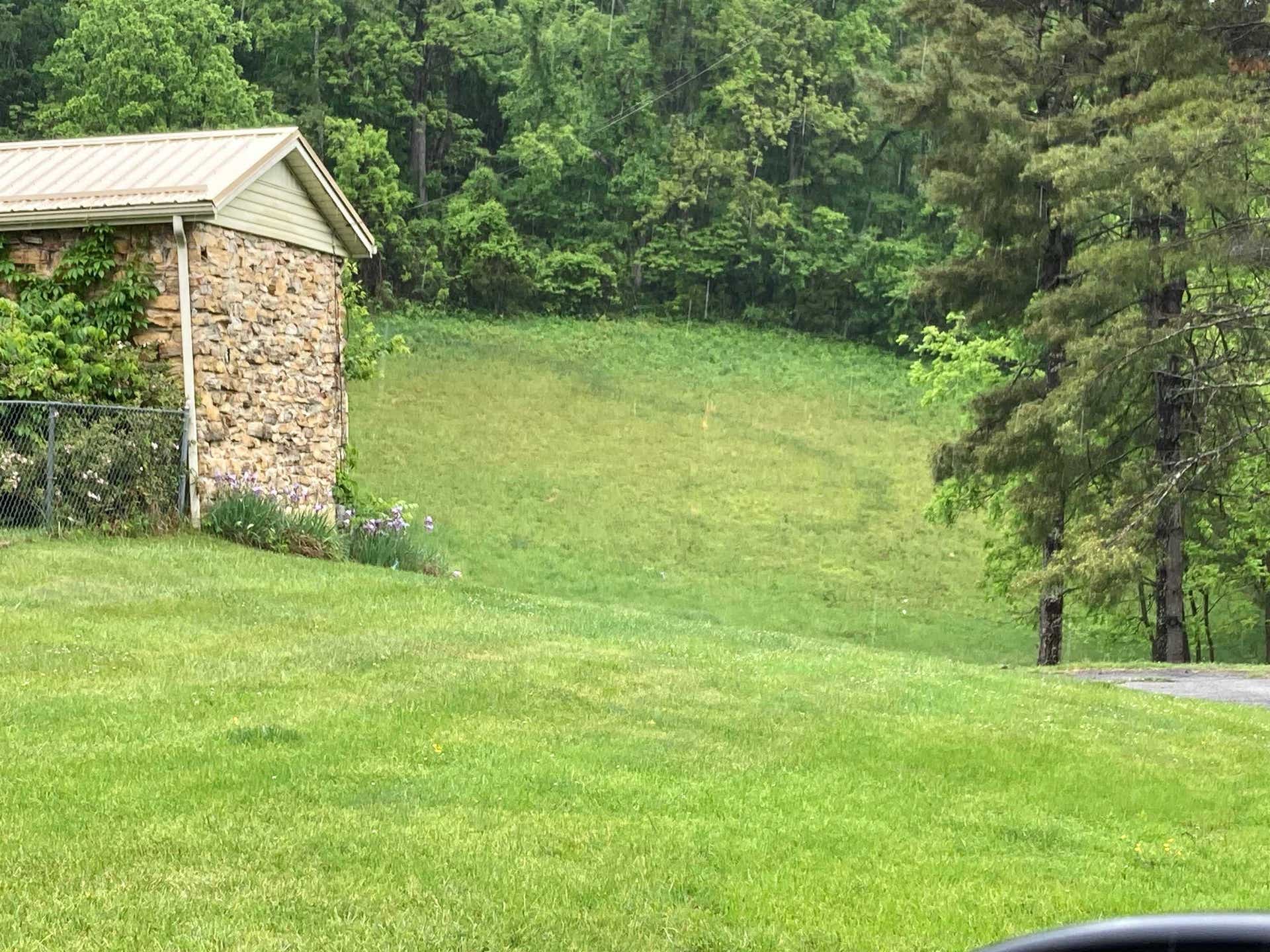450 Mount Pleasant Roads, Christiansburg, VA 24073