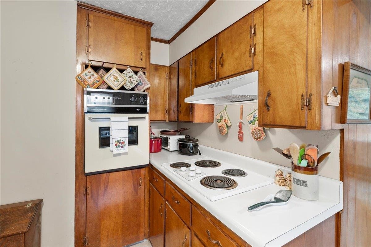 450 Mount Pleasant Roads, Christiansburg, VA 24073