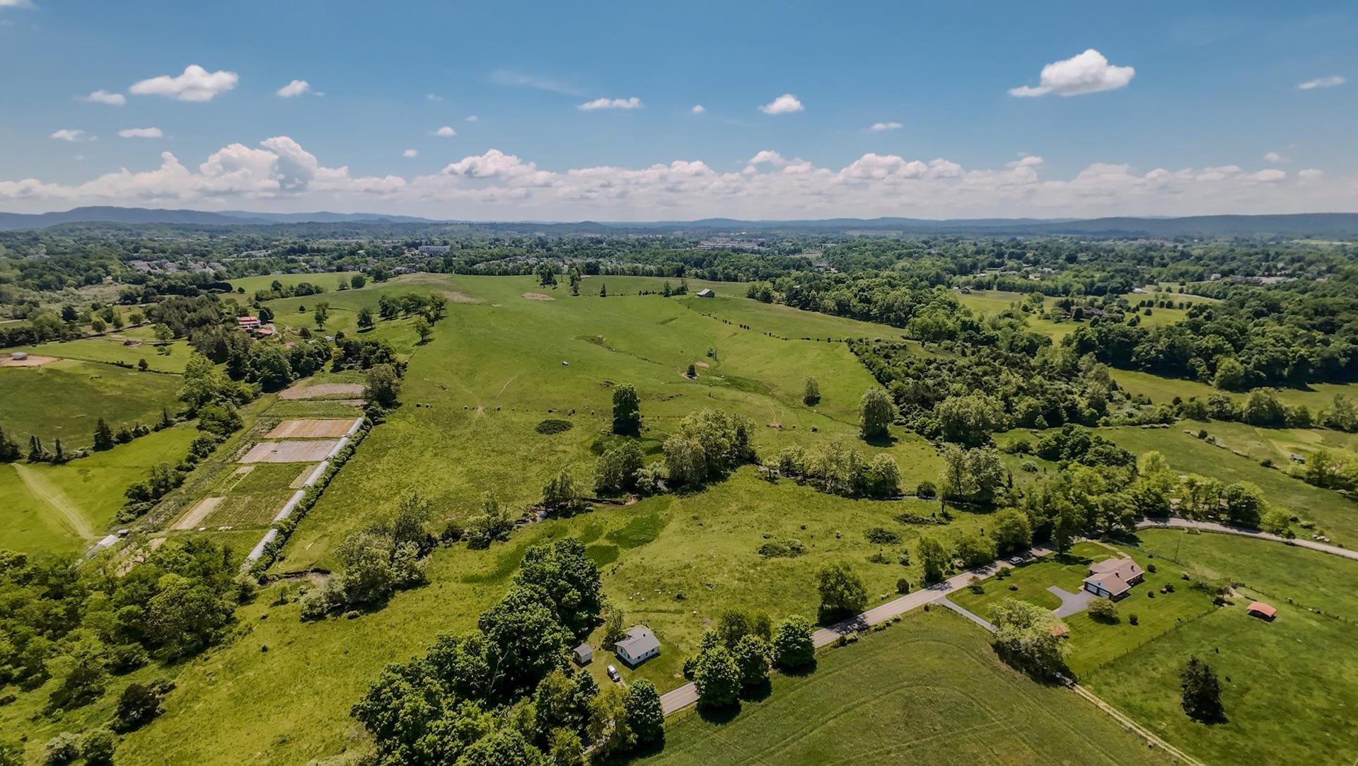 1801 Toms Creek Road, Blacksburg, VA 24060