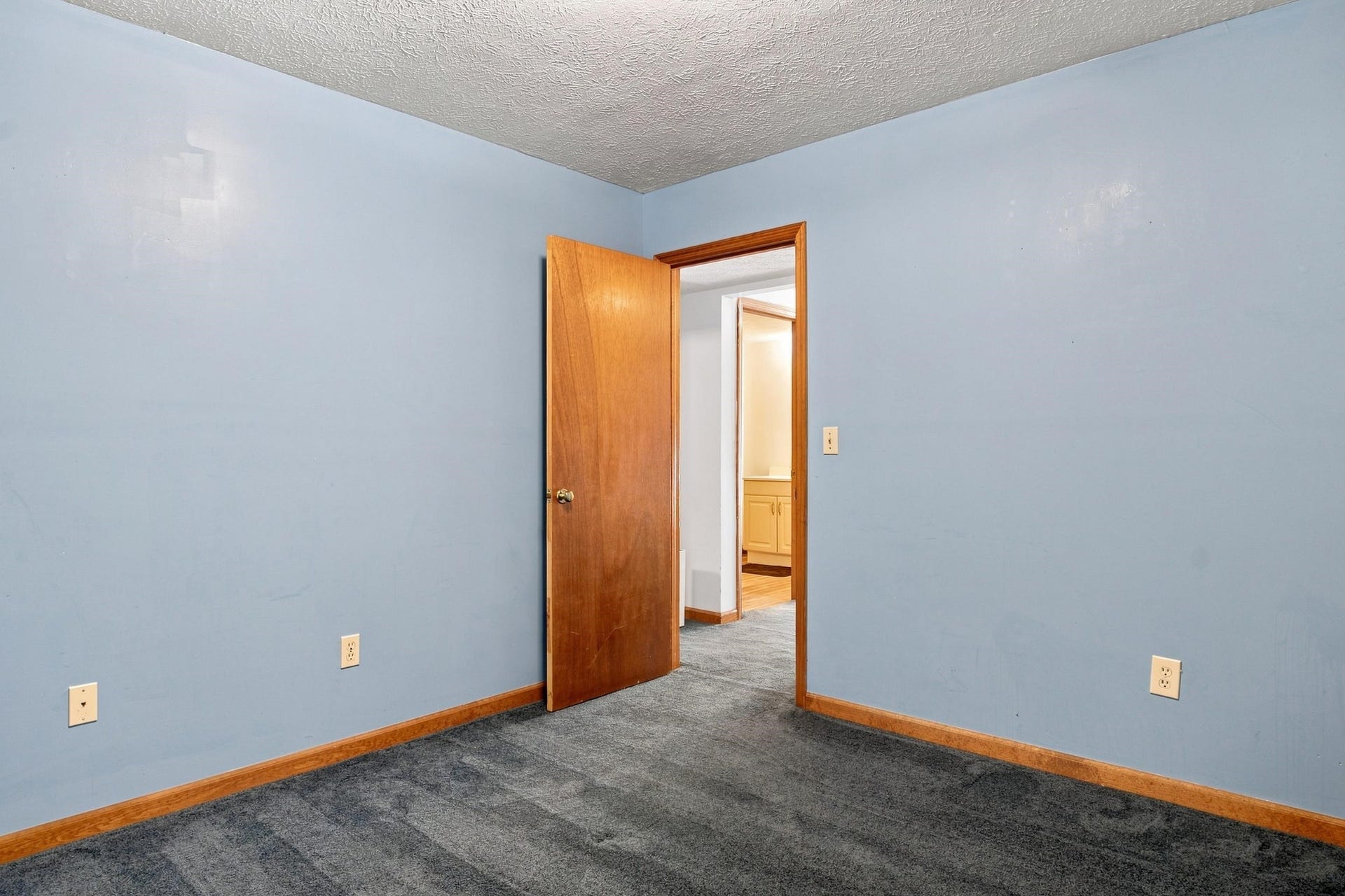 1220 Flint Drive, Christiansburg, VA 24073